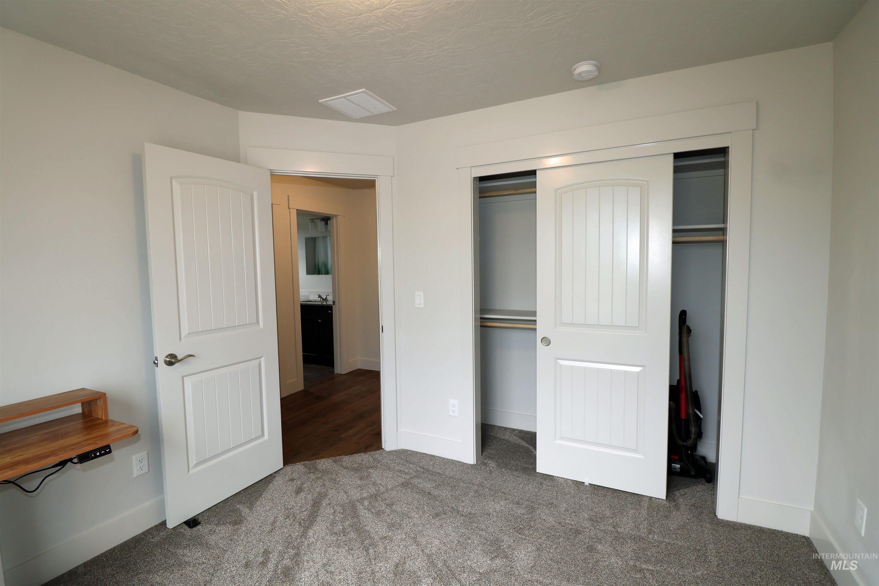 2272 Golf Lane Property Photo 23