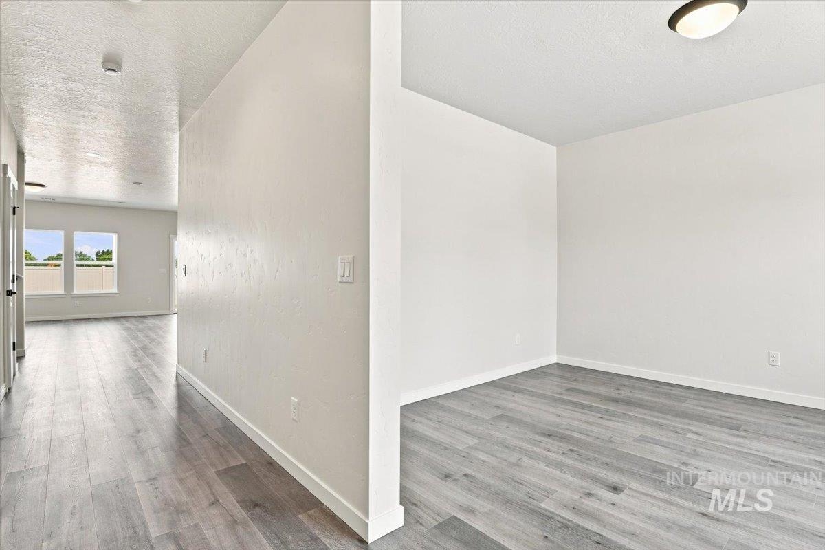 11326 W Tutor St Property Photo 3