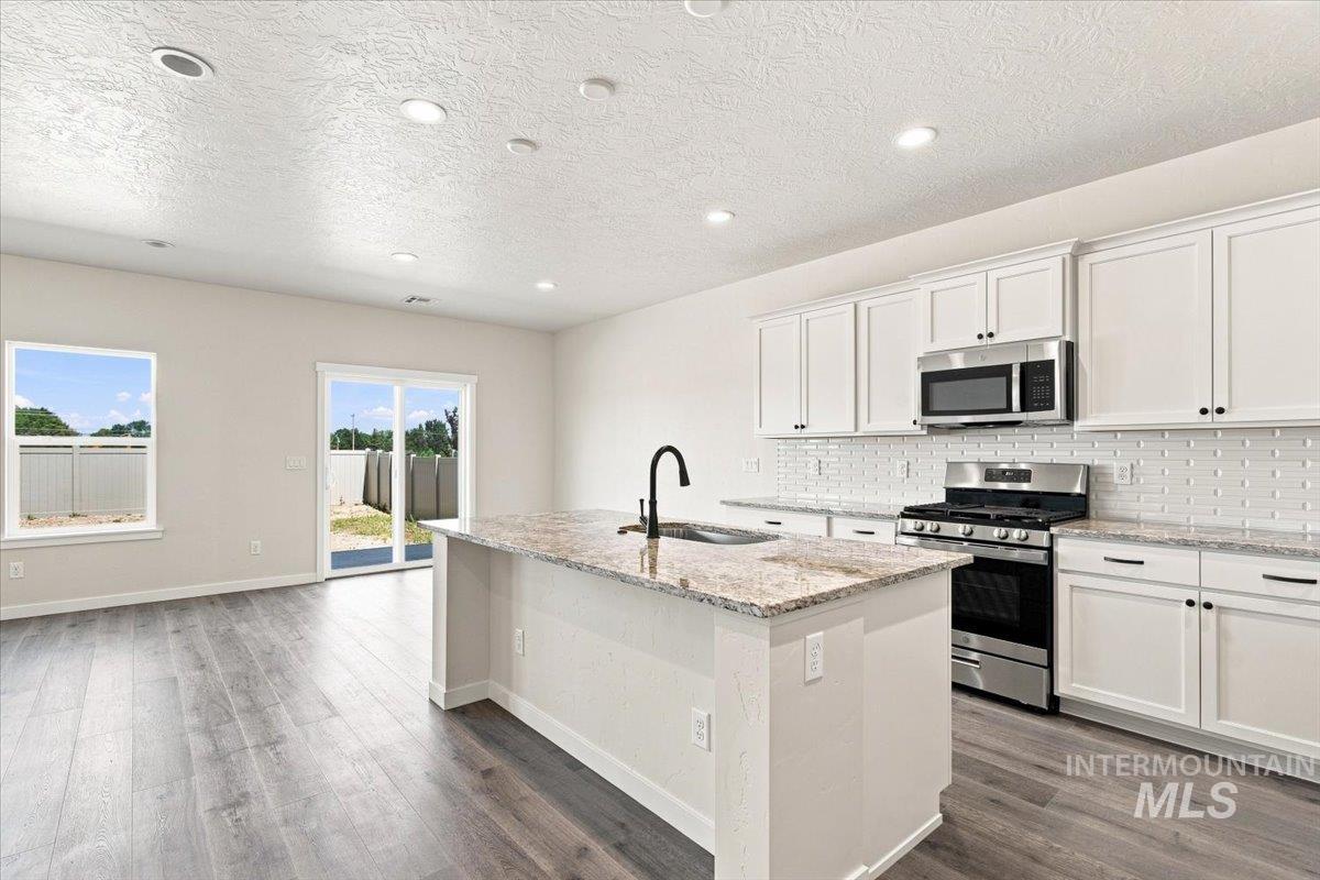 11326 W Tutor St Property Photo 6
