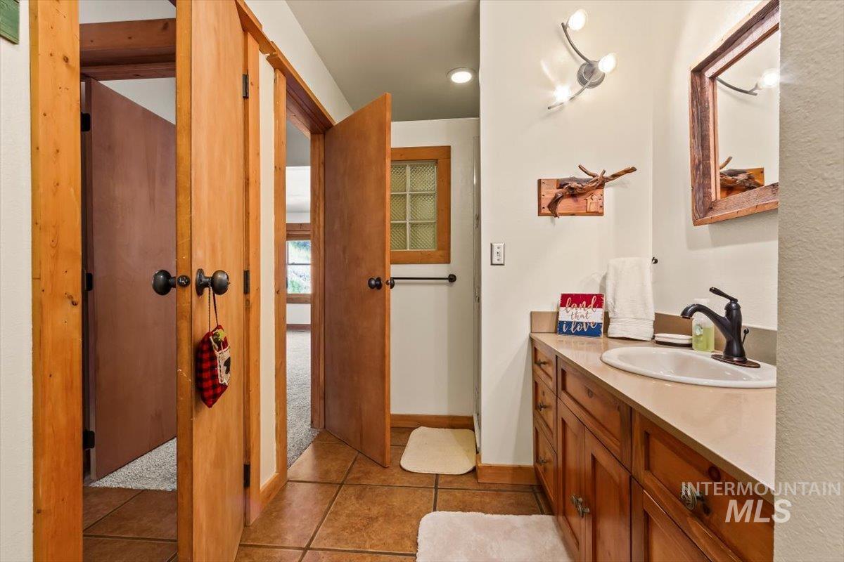 8 Condor Circle Property Photo 21