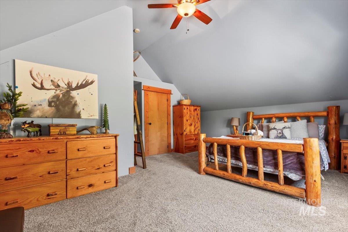 8 Condor Circle Property Photo 23