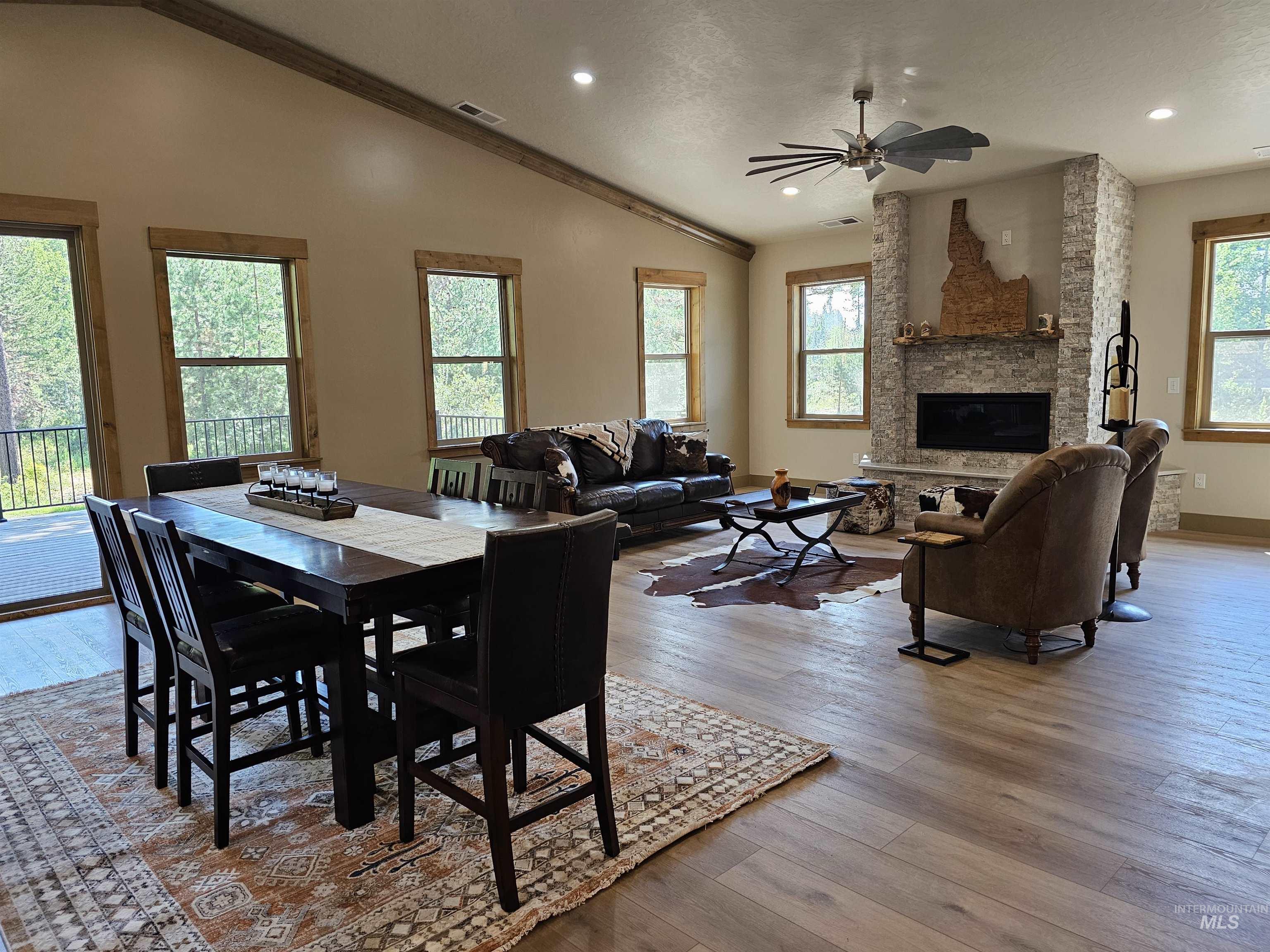12930 Dawn Dr. Property Photo 9