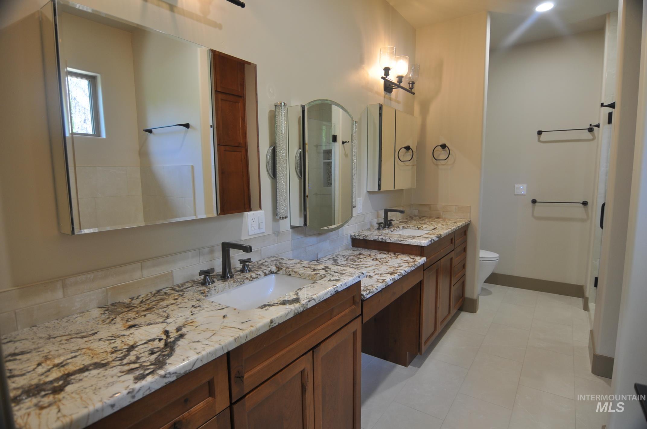 12930 Dawn Dr. Property Photo 35
