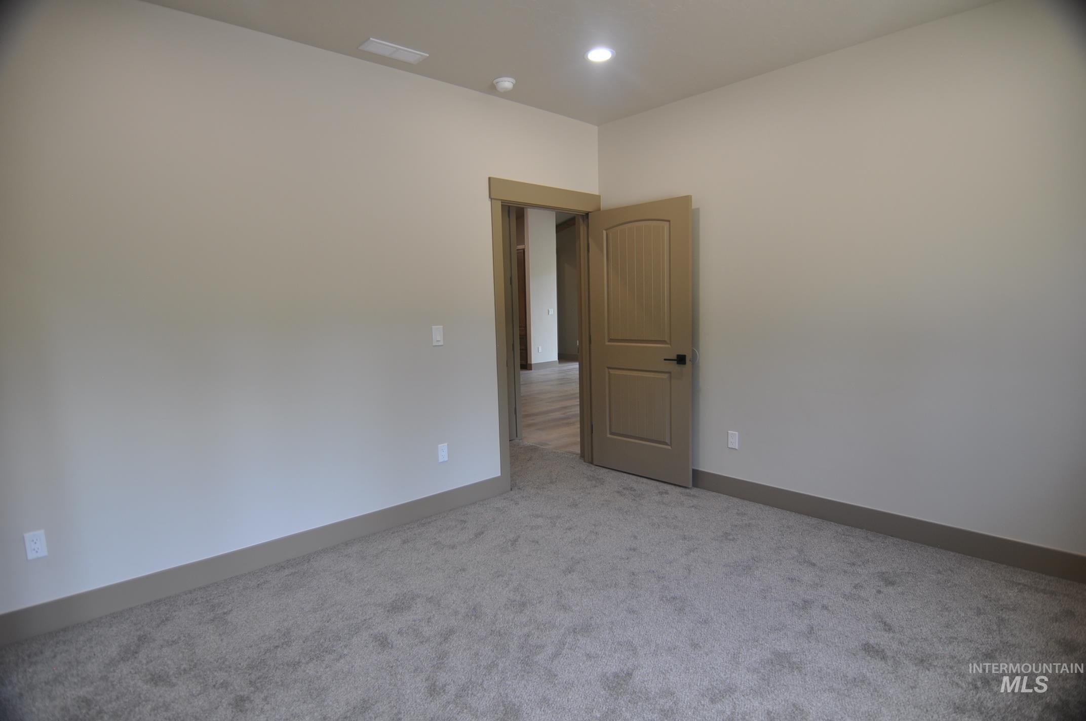 12930 Dawn Dr. Property Photo 37