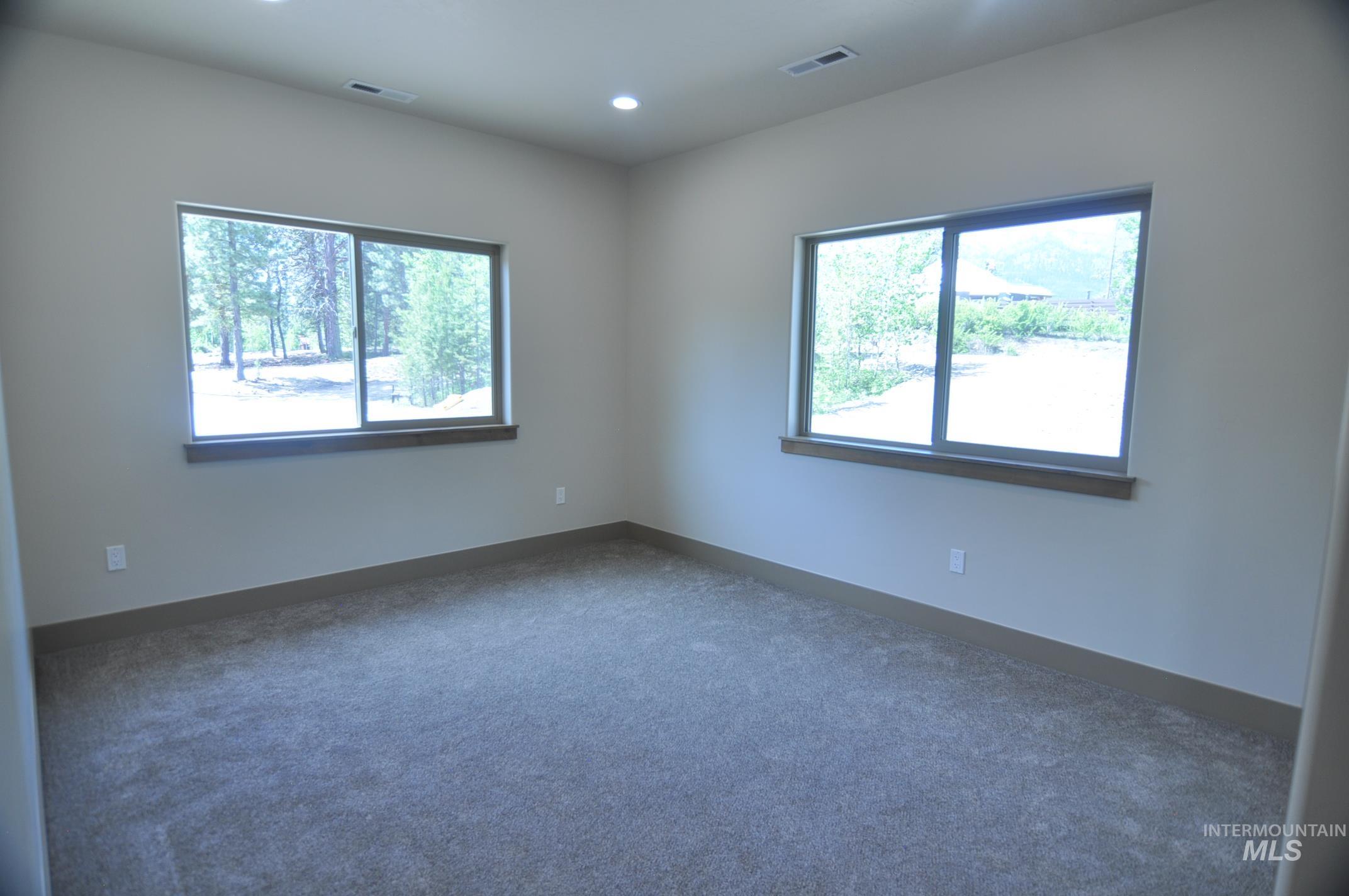 12930 Dawn Dr. Property Photo 40
