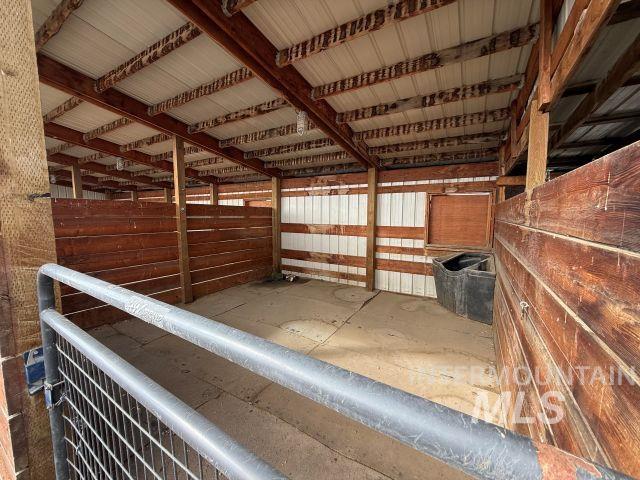 848 Jonathan Rd Property Photo 35