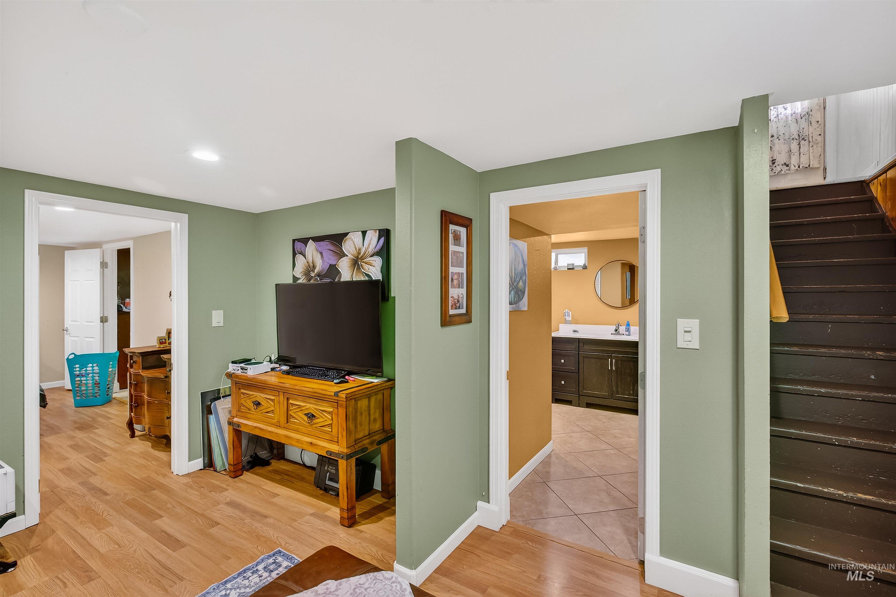 835 12th St. Property Photo 17