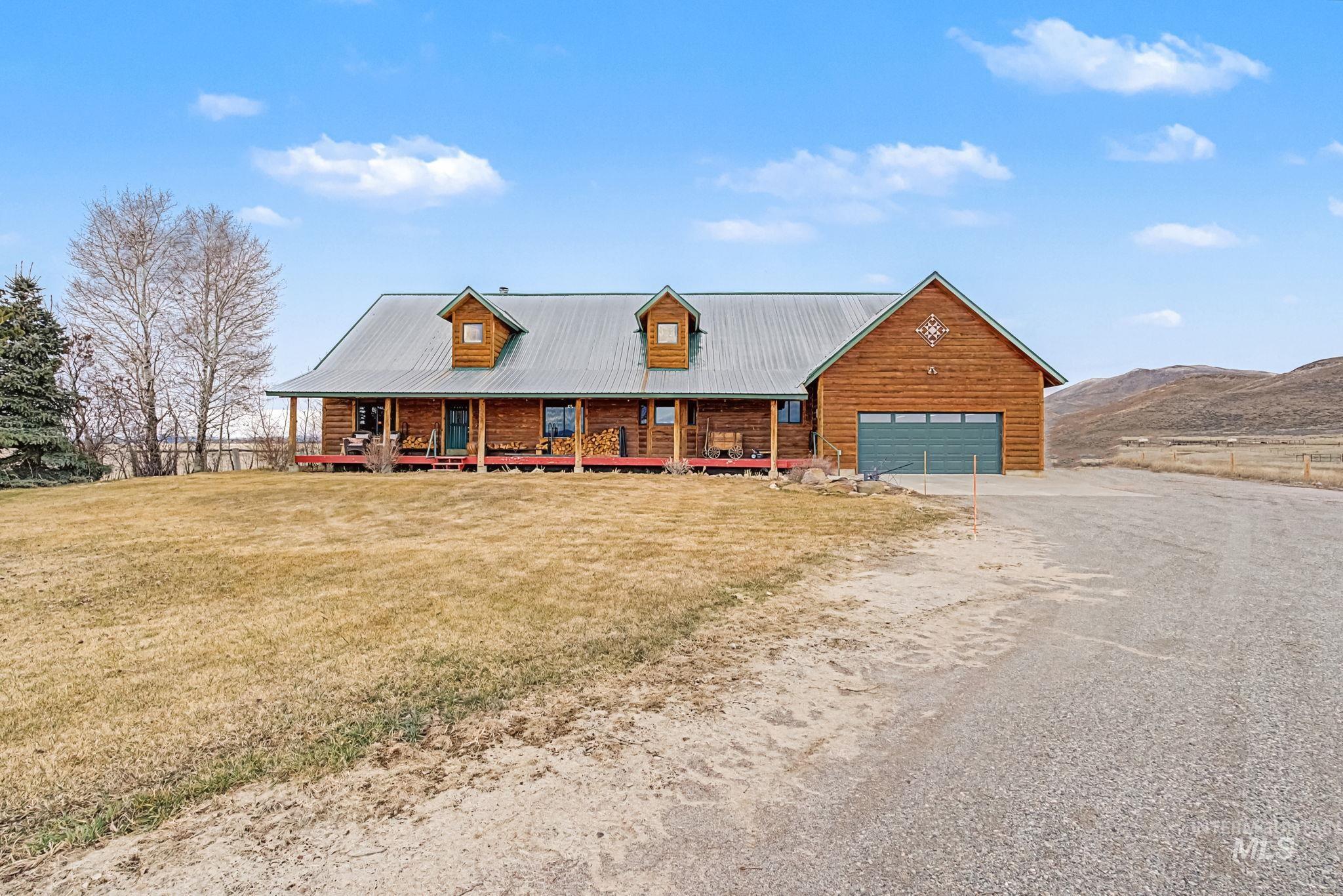 912 E 200 N Property Photo 11