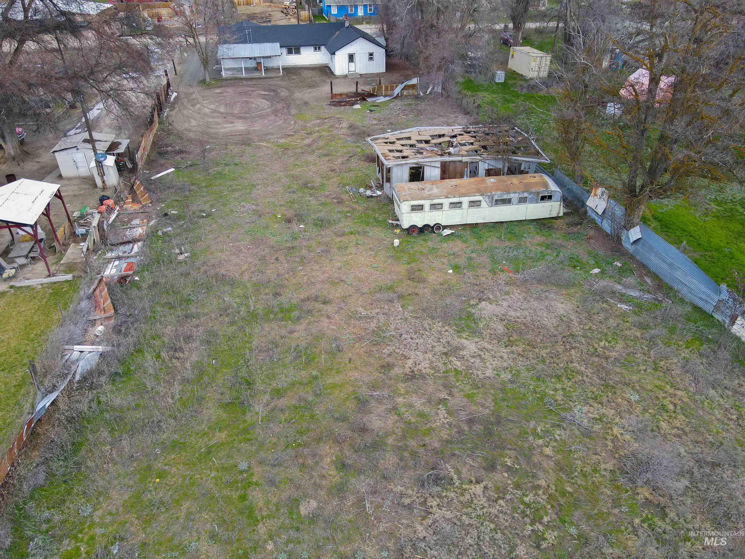 385/383 Bass St. Property Photo 5