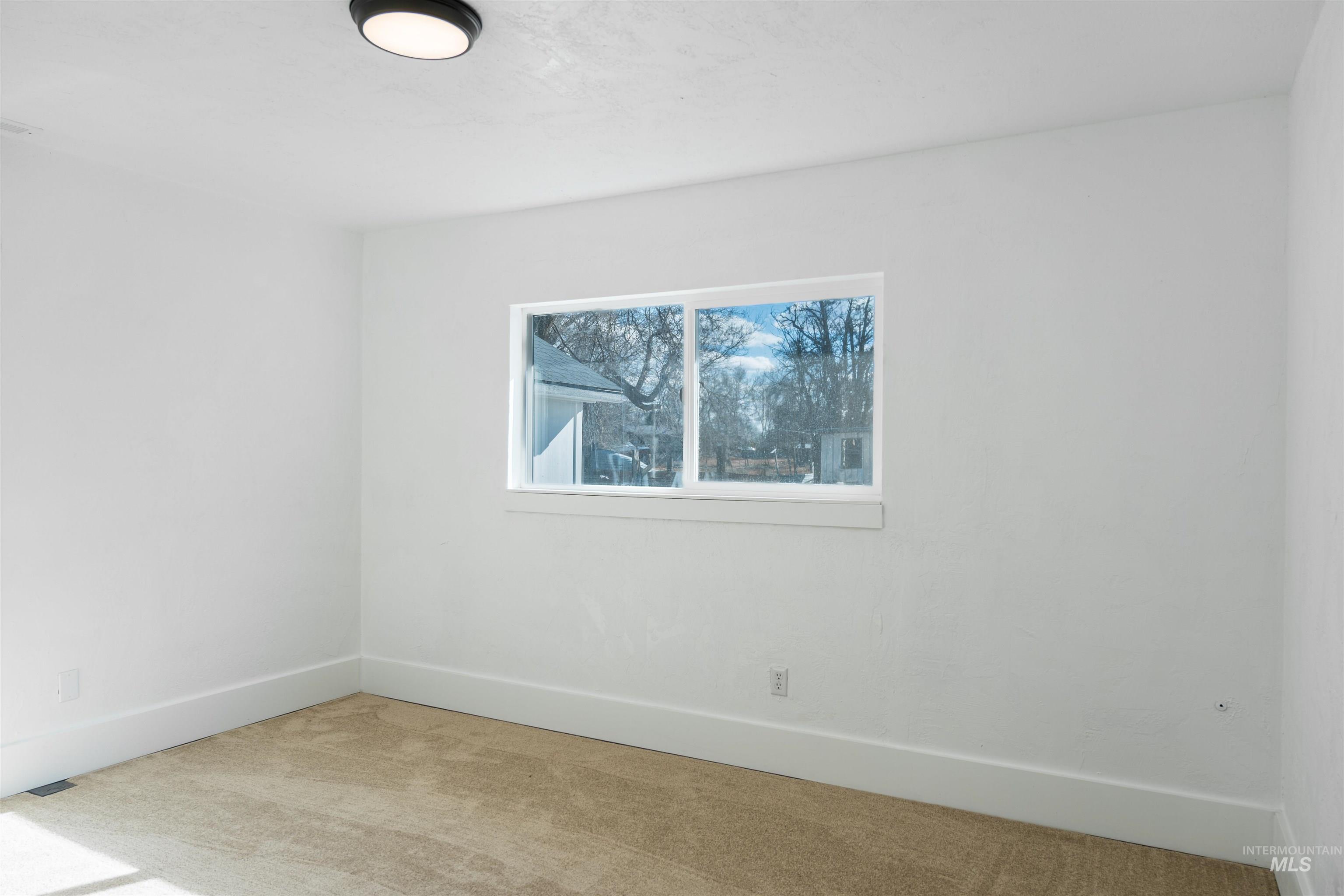 385/383 Bass St. Property Photo 39