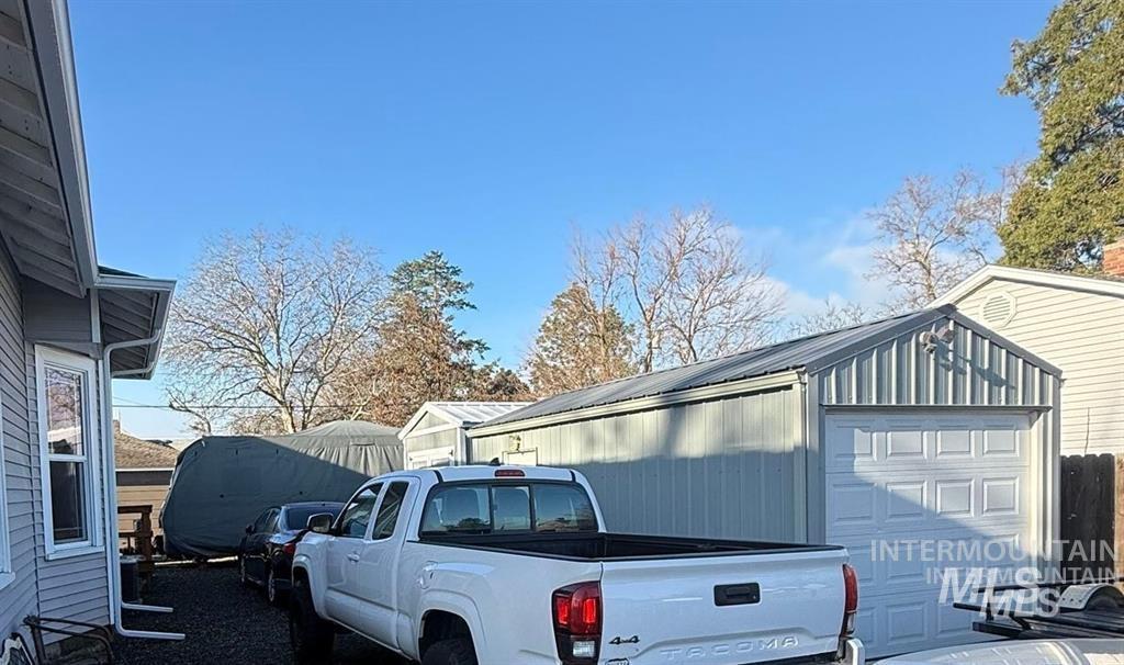 1148 6th Street Property Photo 2