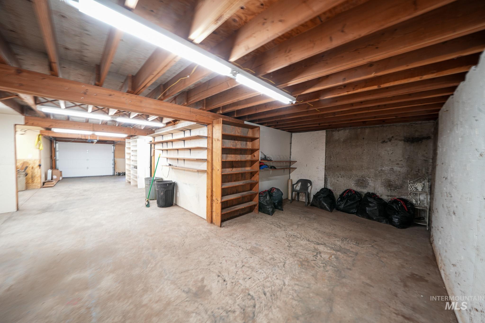 10 Main Street Property Photo 15