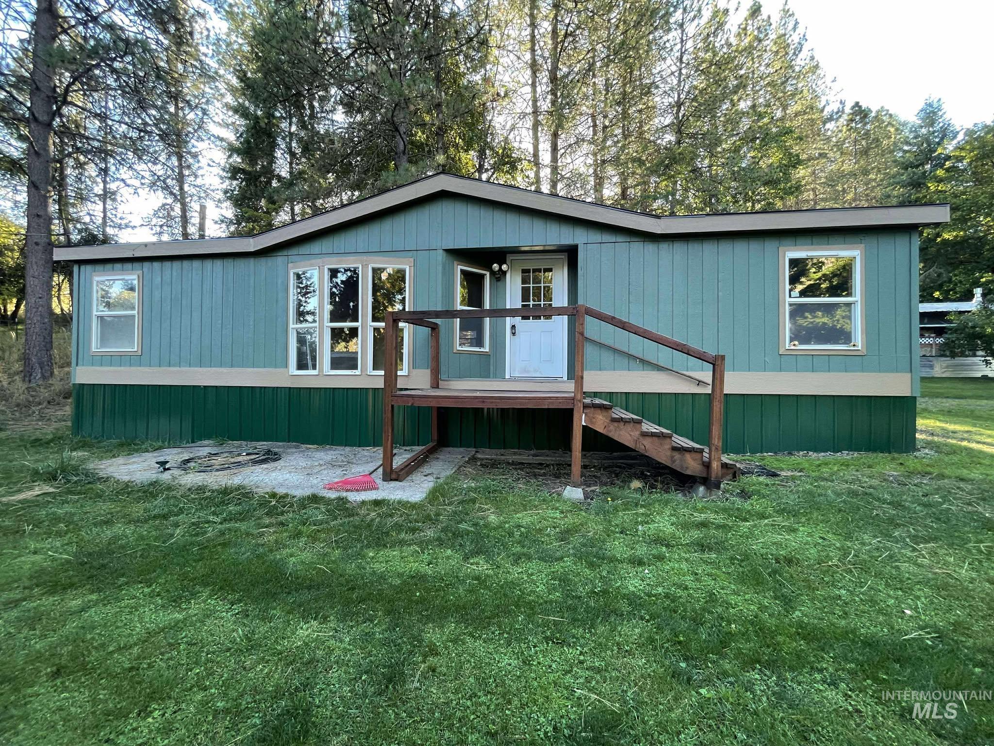 174 Elmwood Loop Property Photo 1