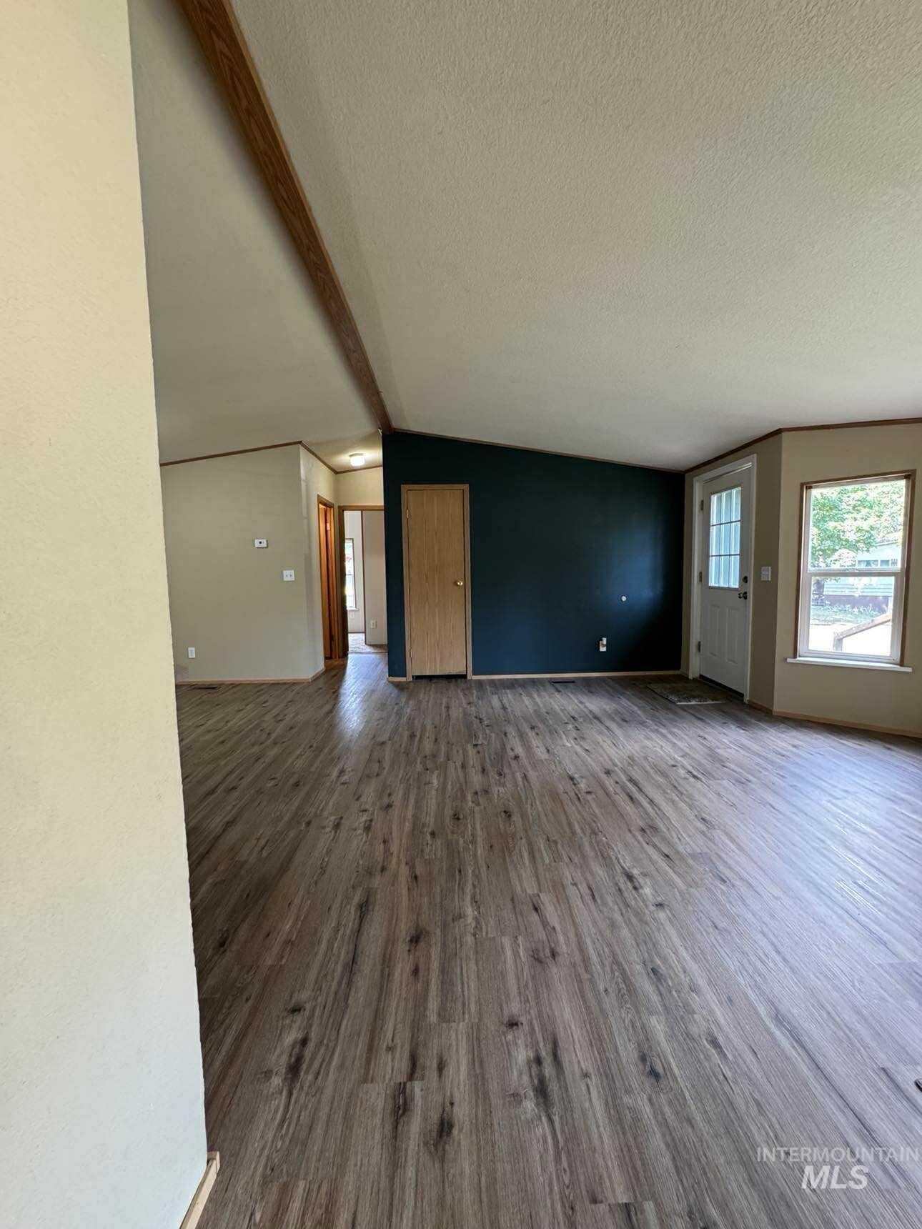 174 Elmwood Loop Property Photo 2