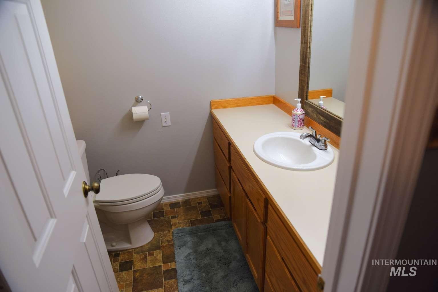 1065 Loafer Lane Property Photo 22
