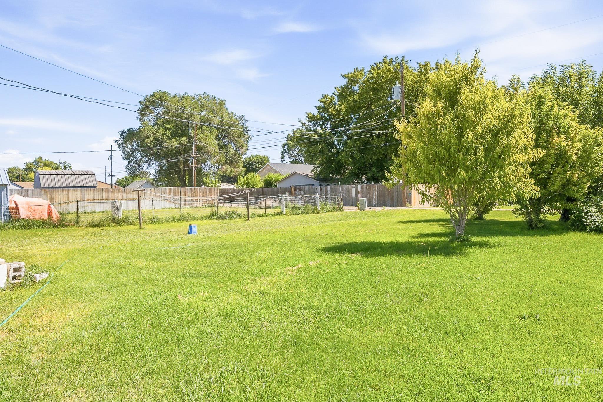 643 Conant Avenue Property Photo 10