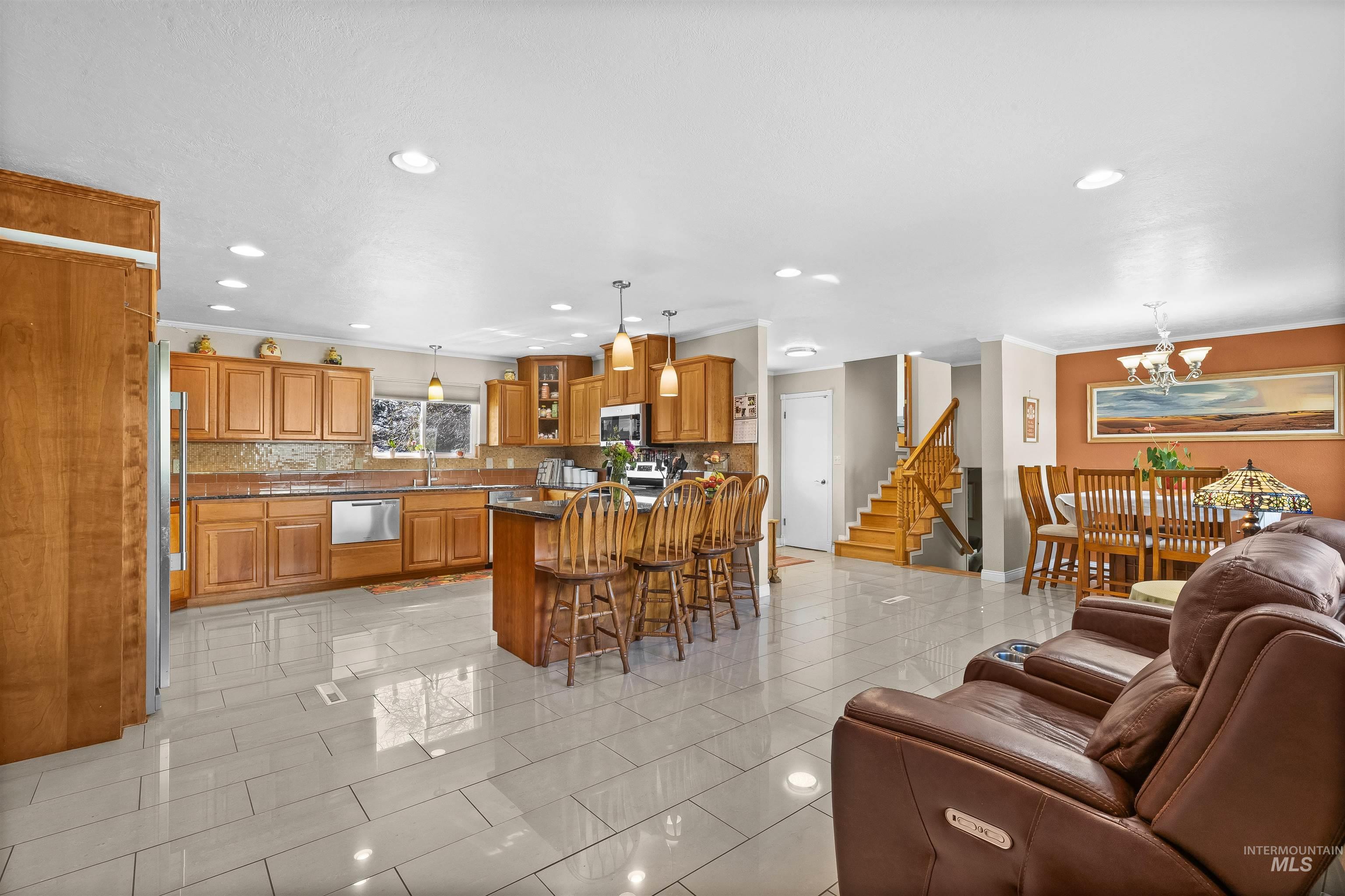 3413 Bluebird Circle Property Photo 7
