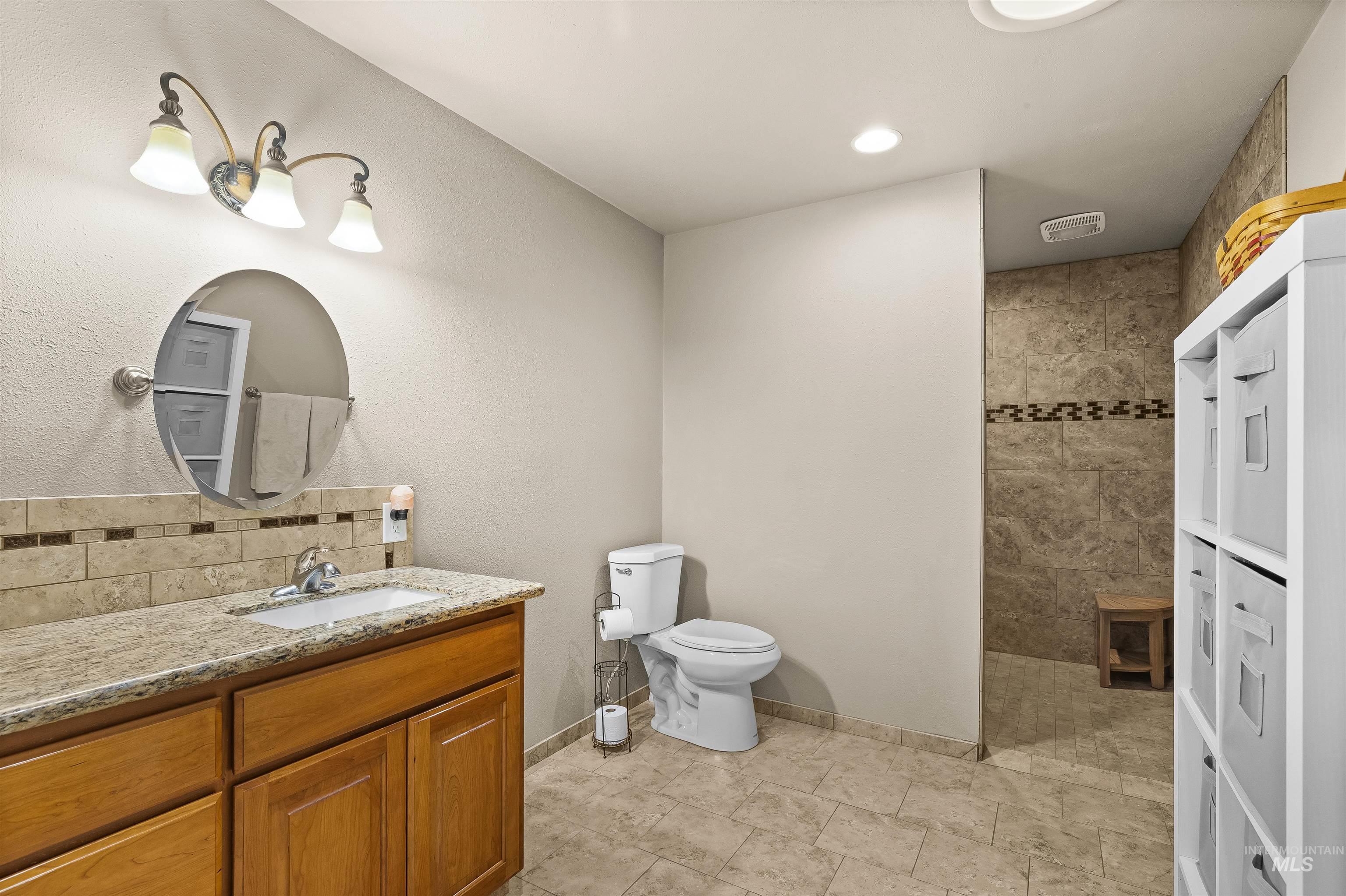 3413 Bluebird Circle Property Photo 14