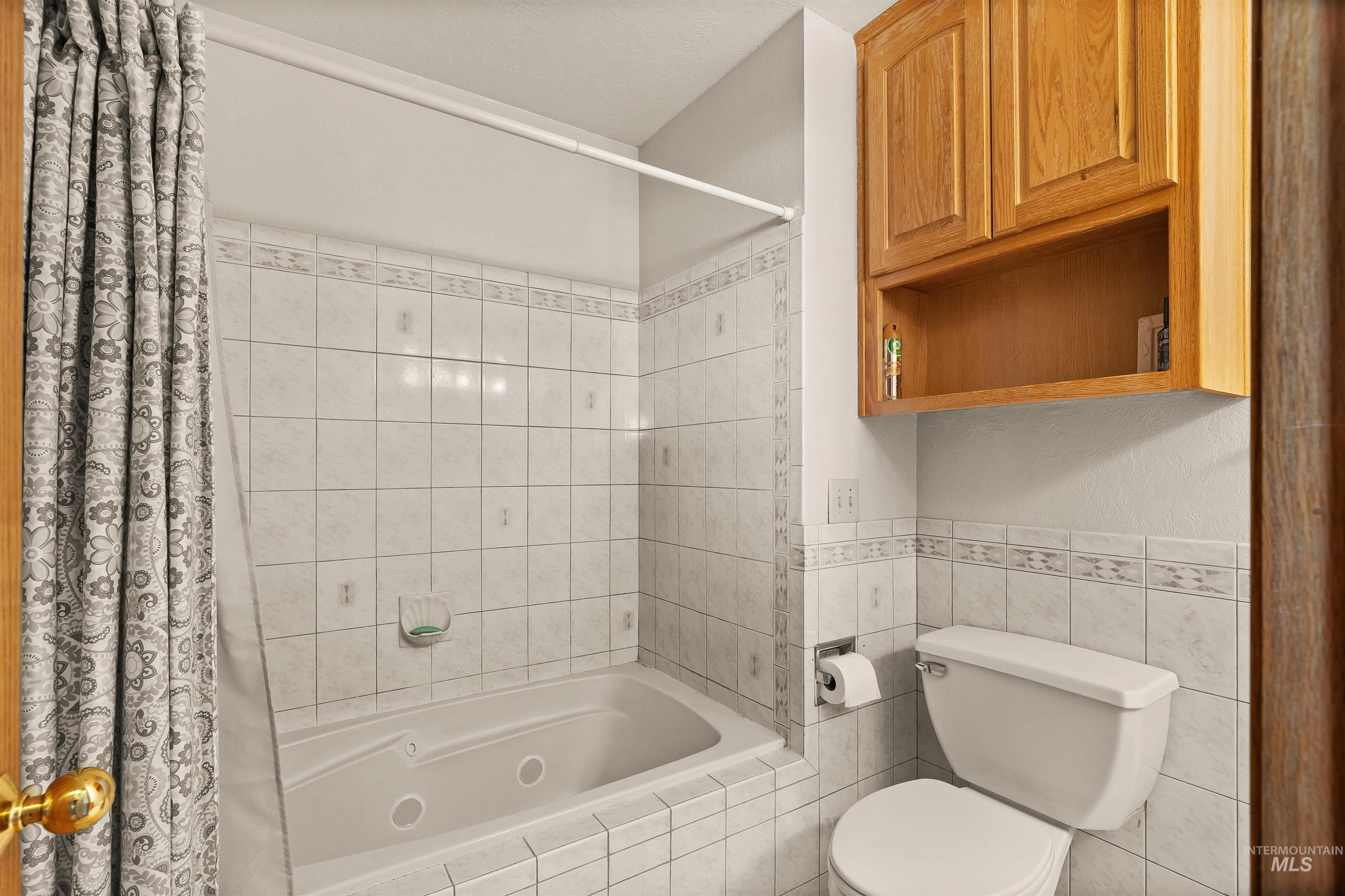 3413 Bluebird Circle Property Photo 24