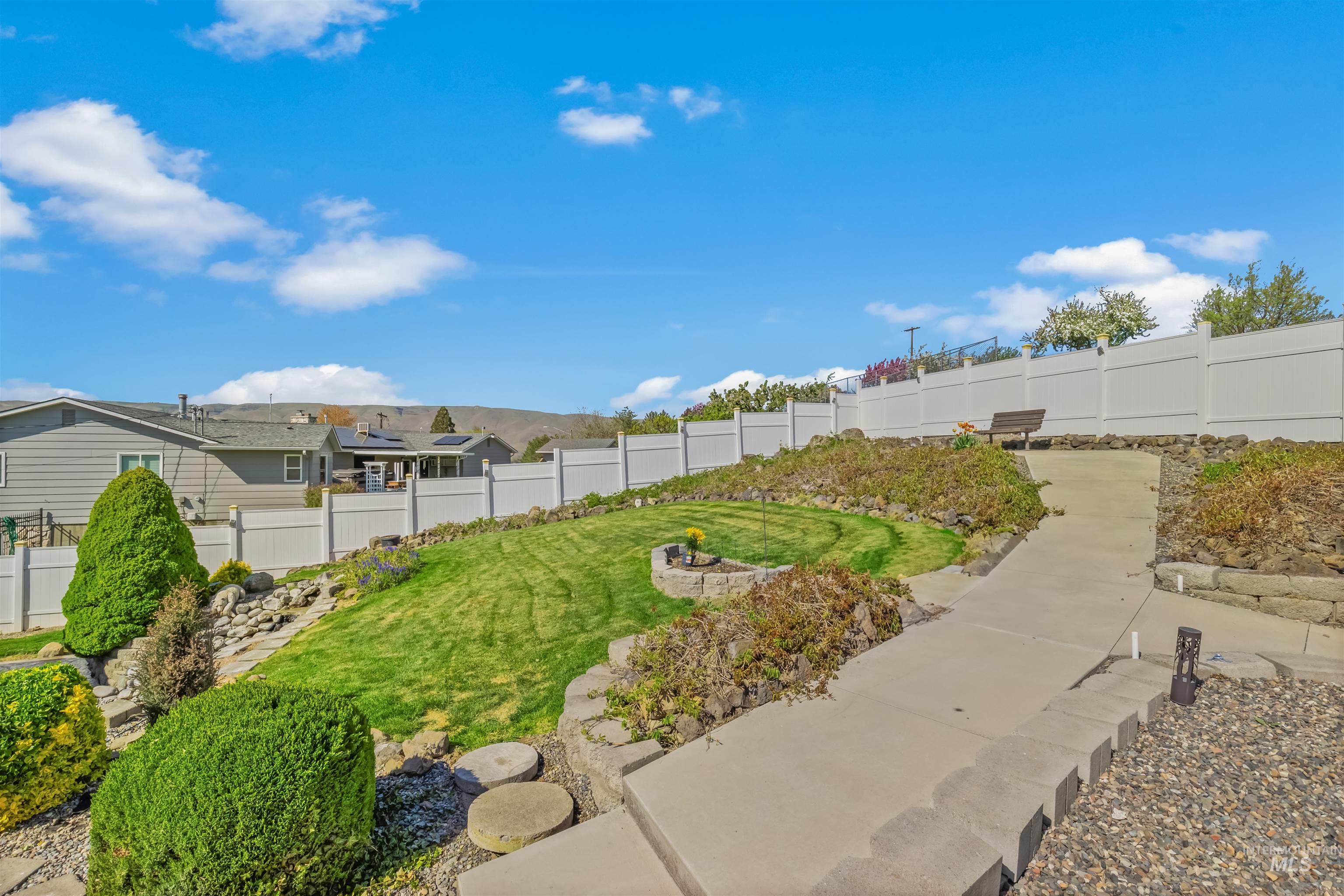 3413 Bluebird Circle Property Photo 39