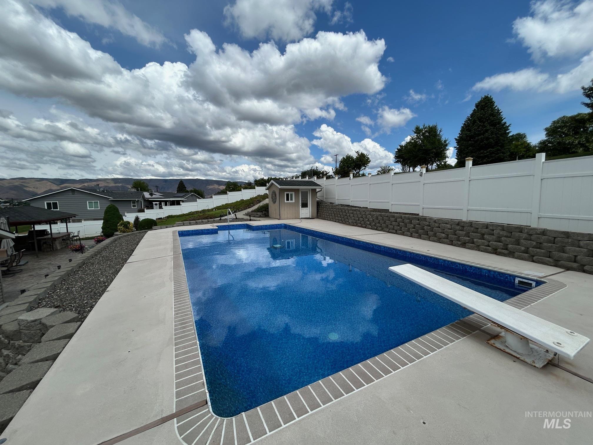 3413 Bluebird Circle Property Photo 44