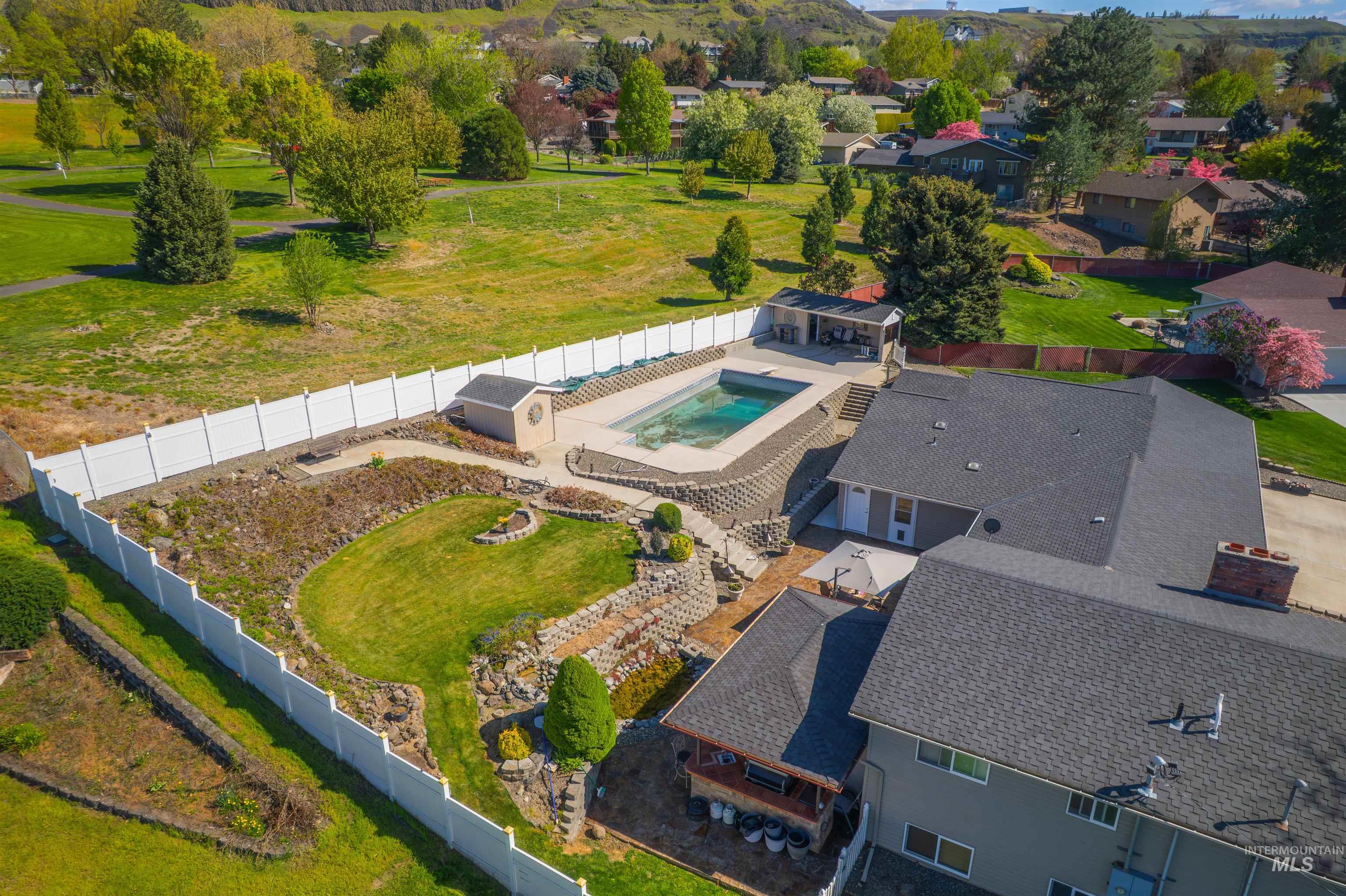 3413 Bluebird Circle Property Photo 46