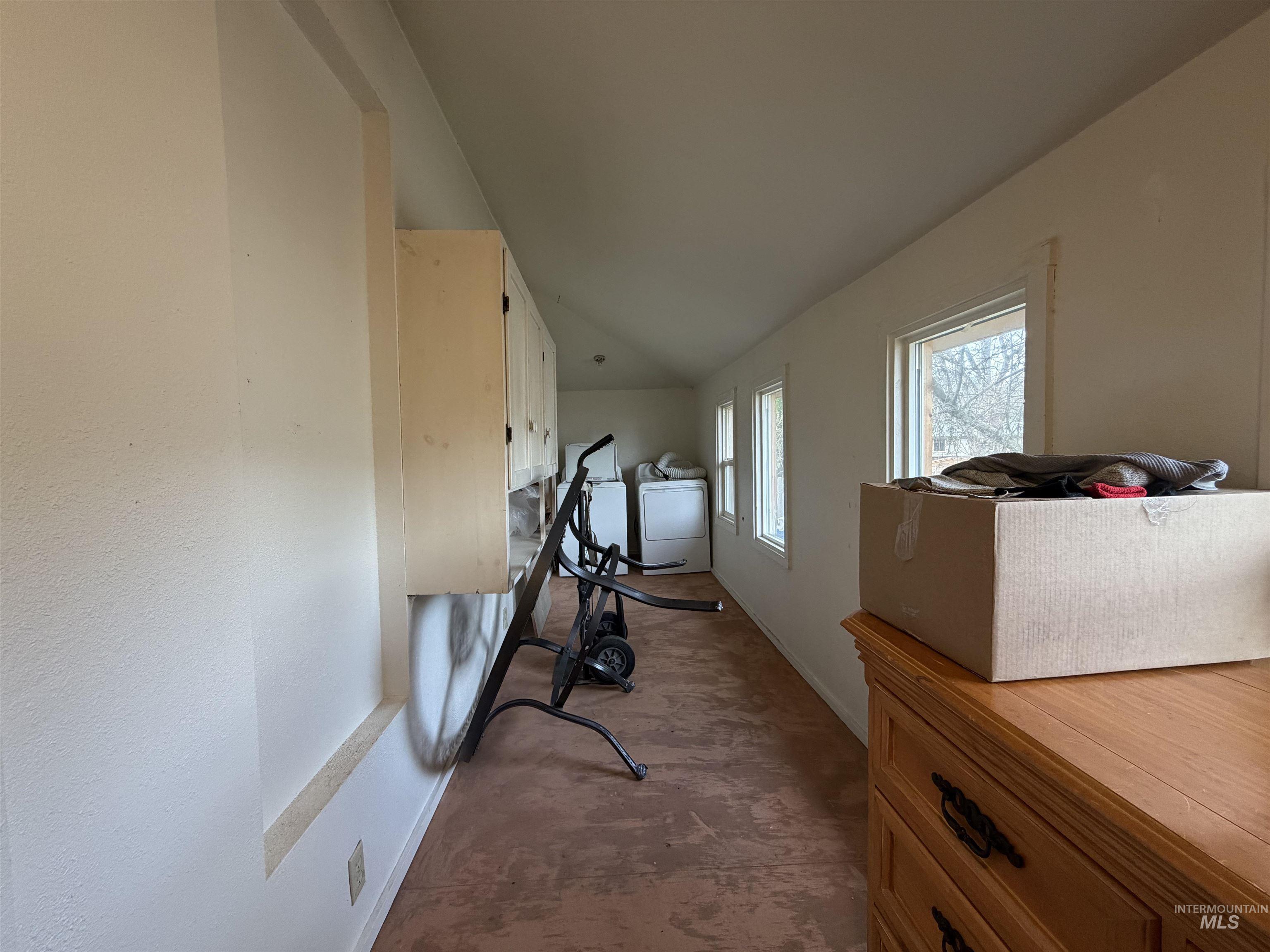 710 Maple Street Property Photo 29
