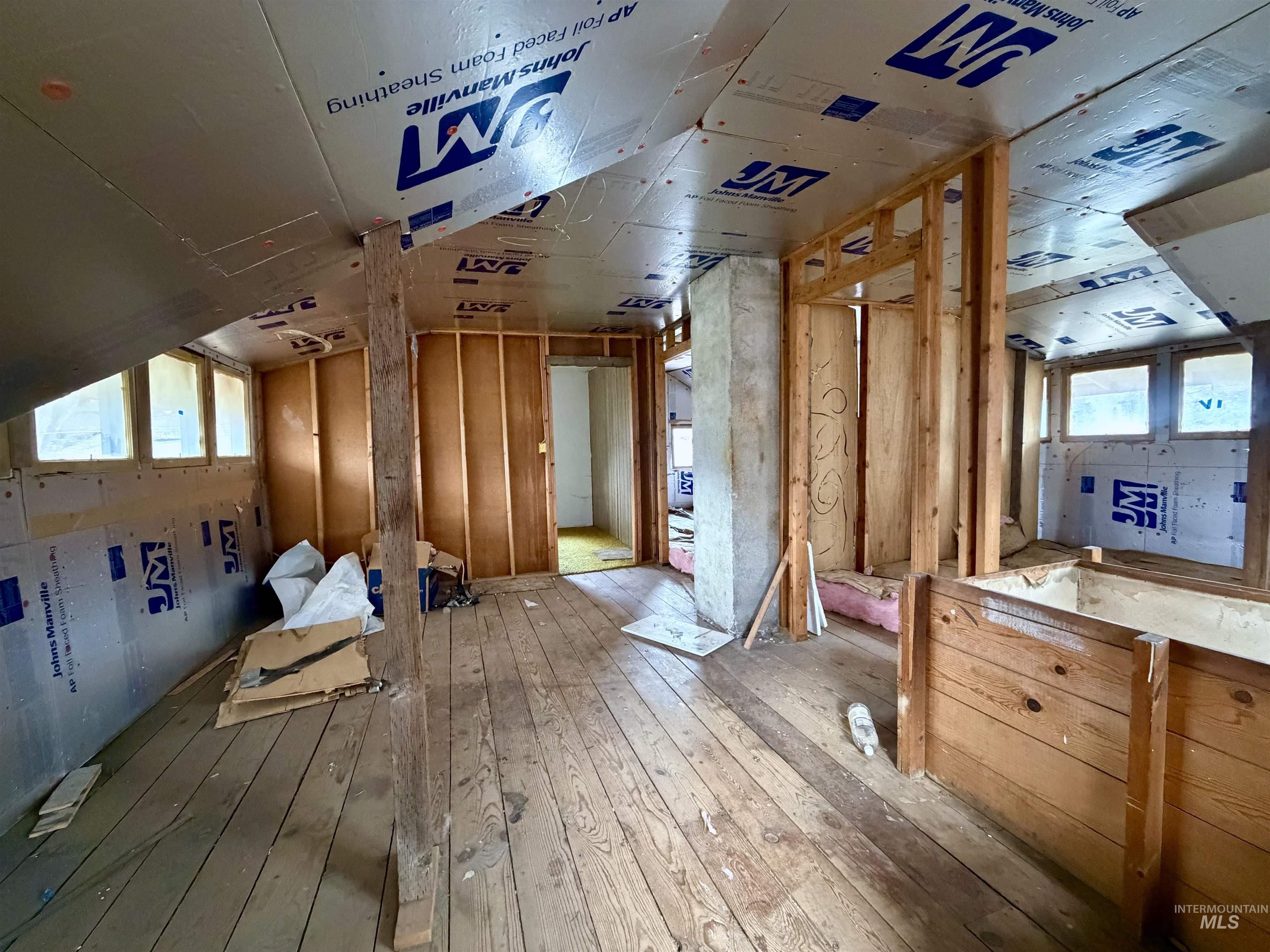 710 Maple Street Property Photo 34