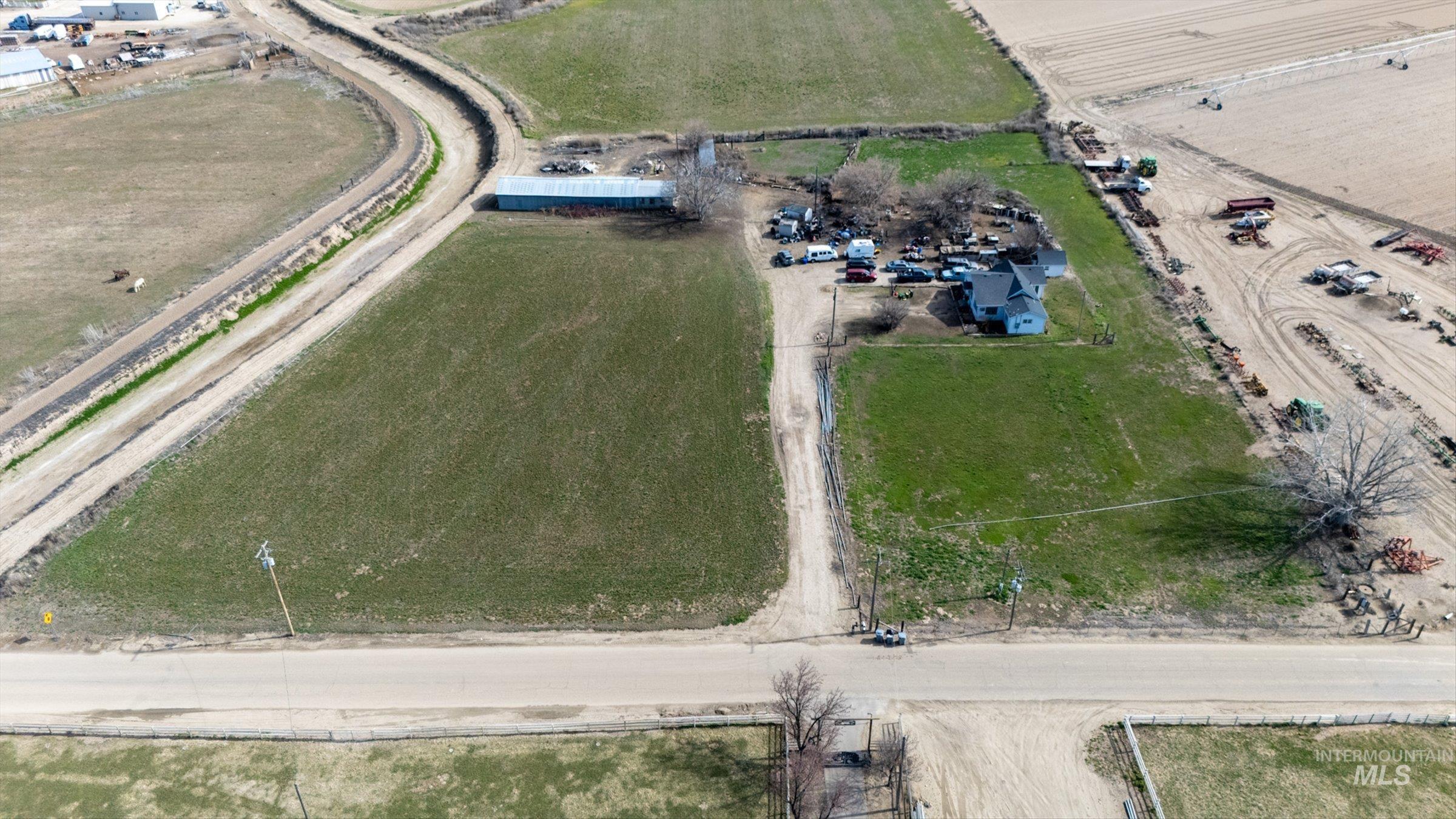 20286 Travis Rd Property Photo 27
