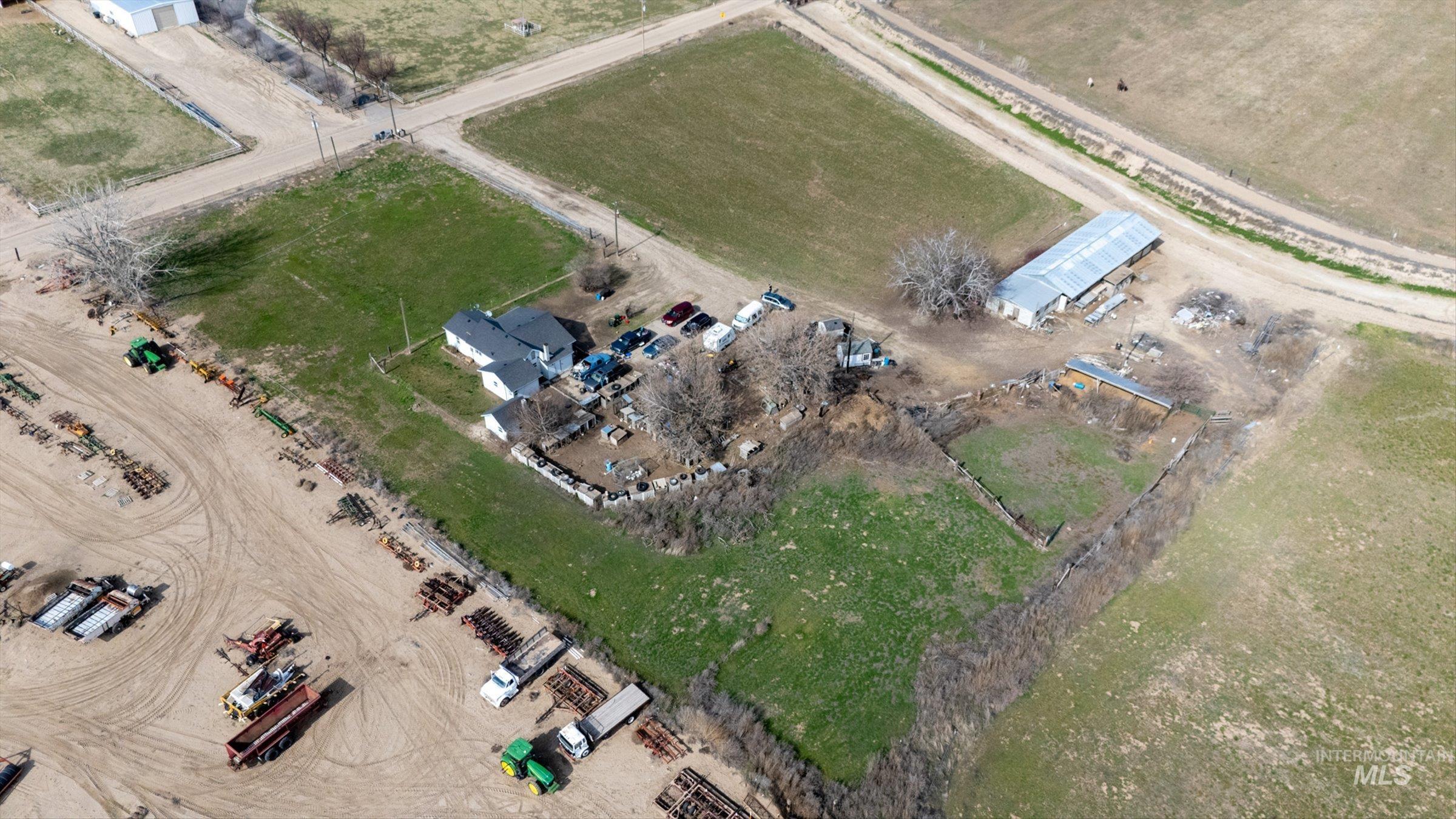 20286 Travis Rd Property Photo 37