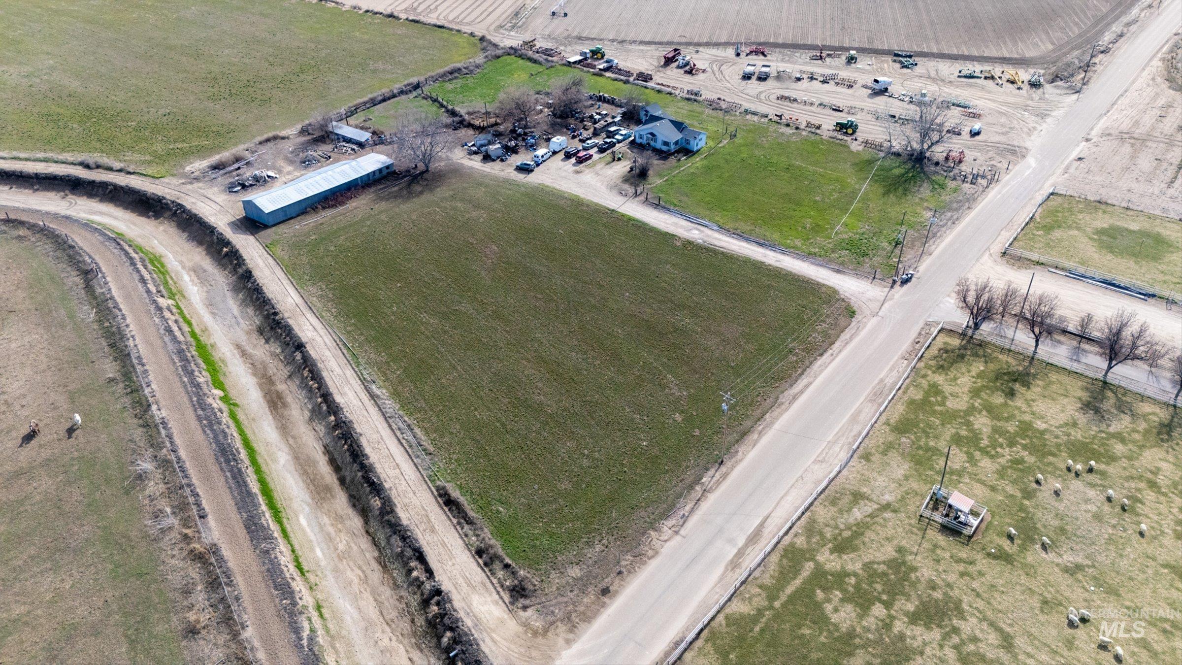 20286 Travis Rd Property Photo 41