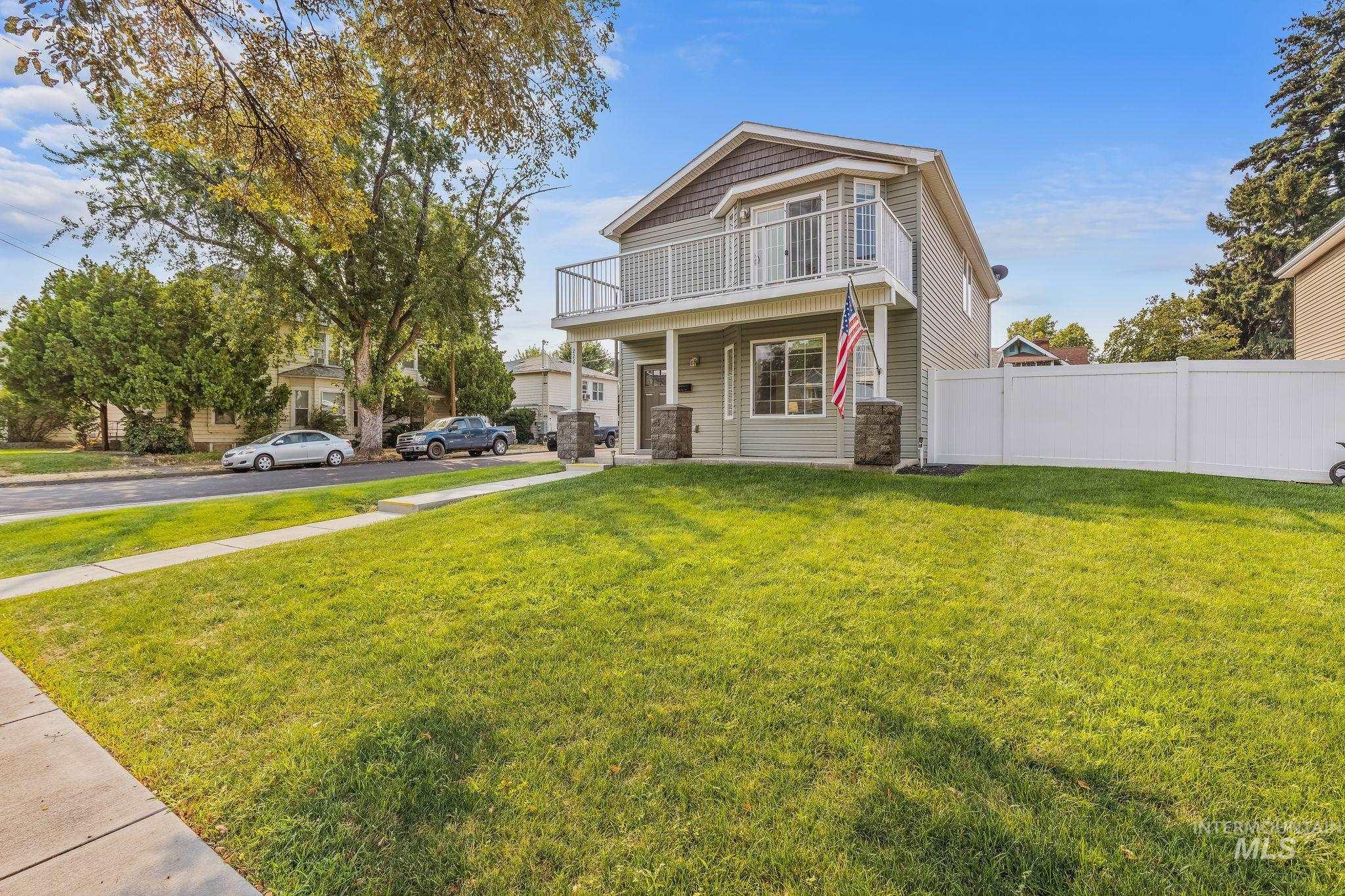 226 1st. Avenue Property Photo 1