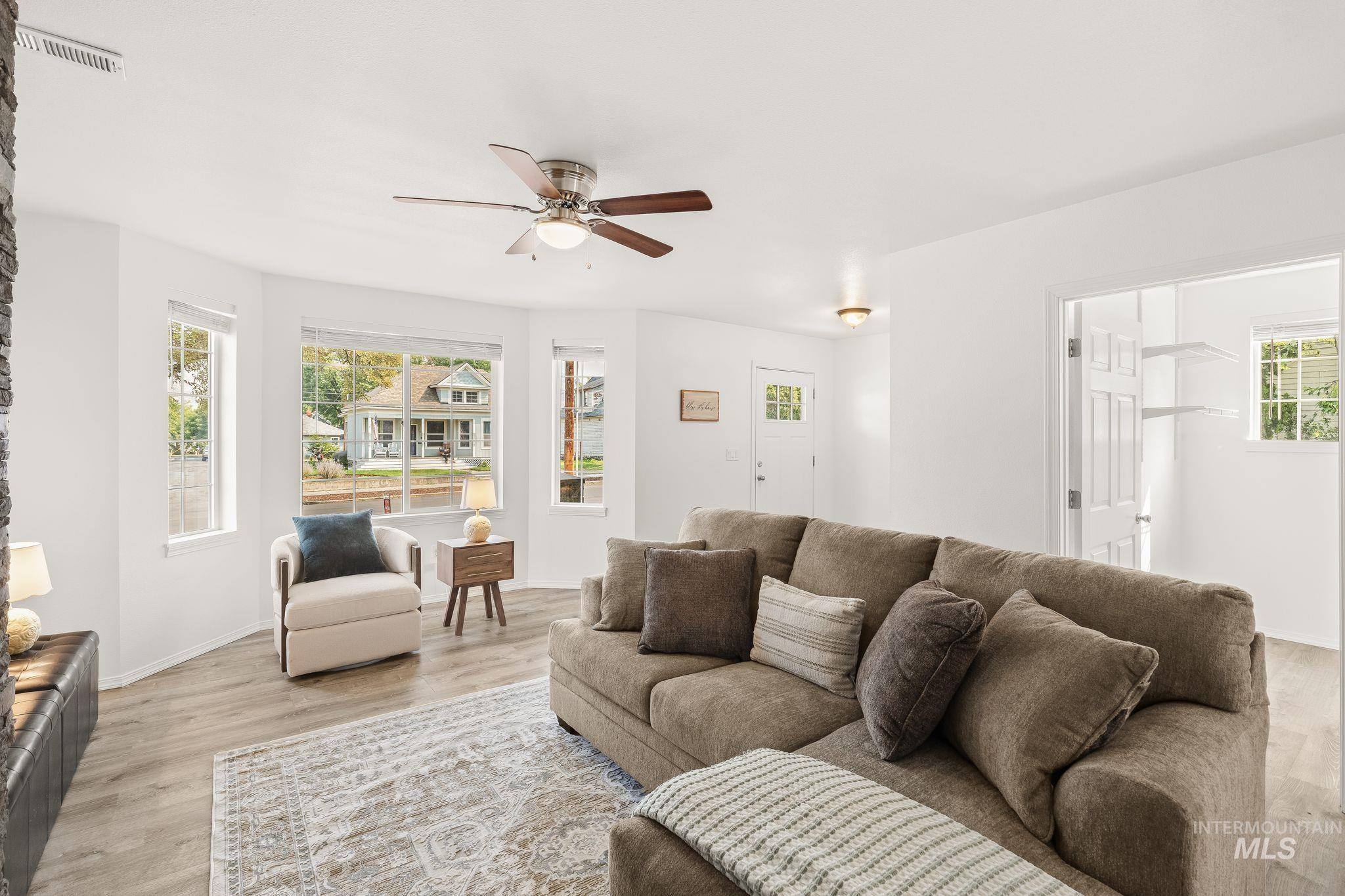 226 1st. Avenue Property Photo 4