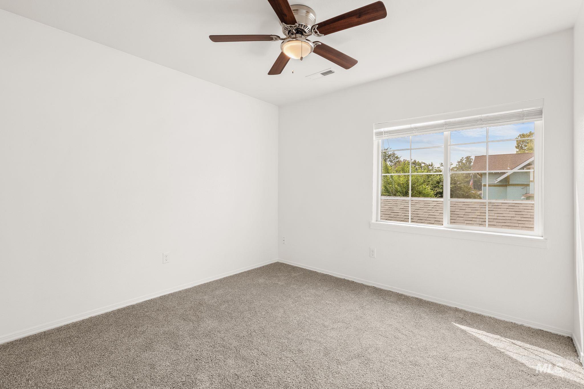 226 1st. Avenue Property Photo 27