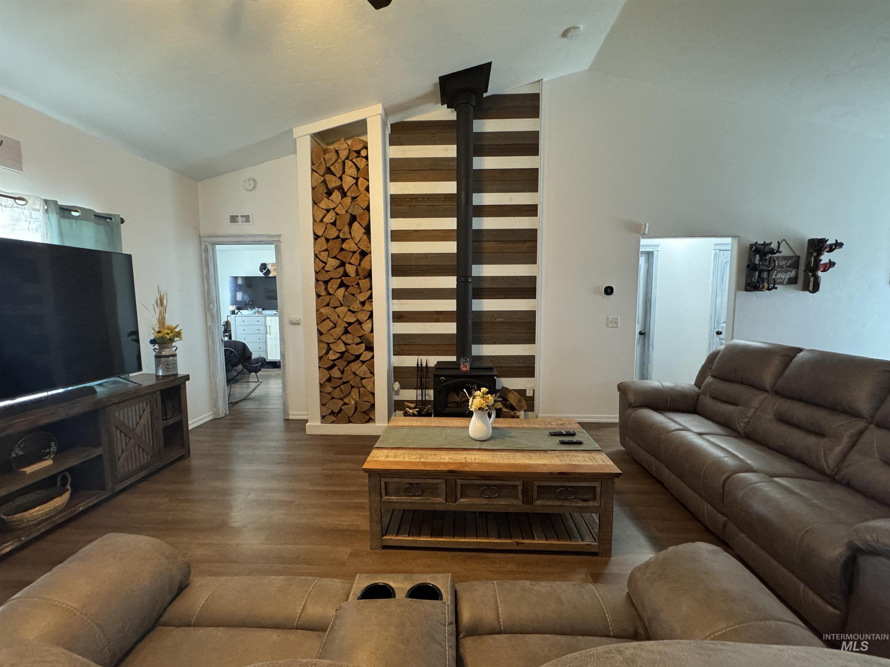 817 Owl Court Property Photo 12