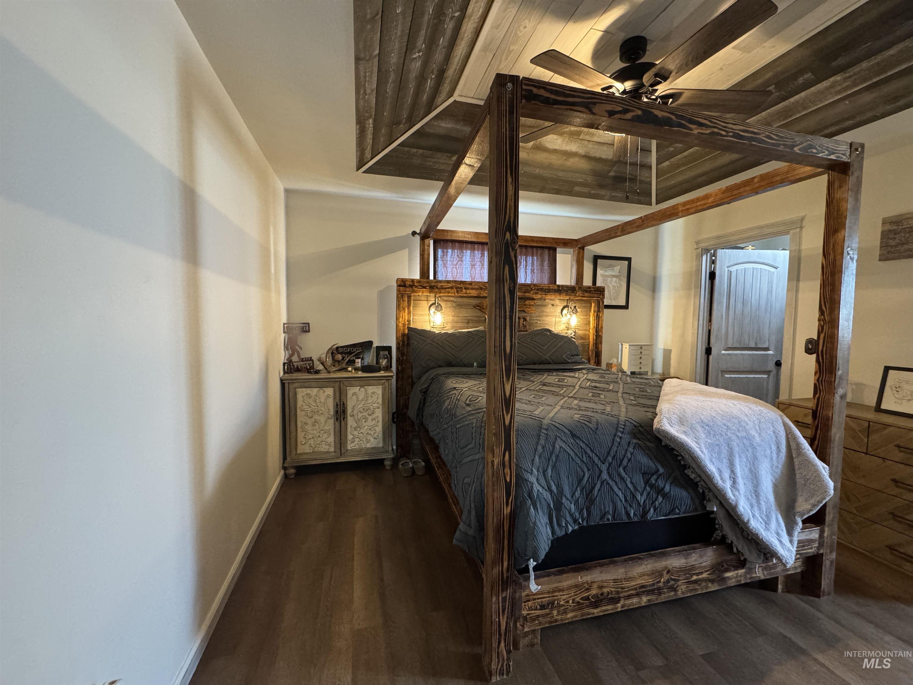 817 Owl Court Property Photo 15
