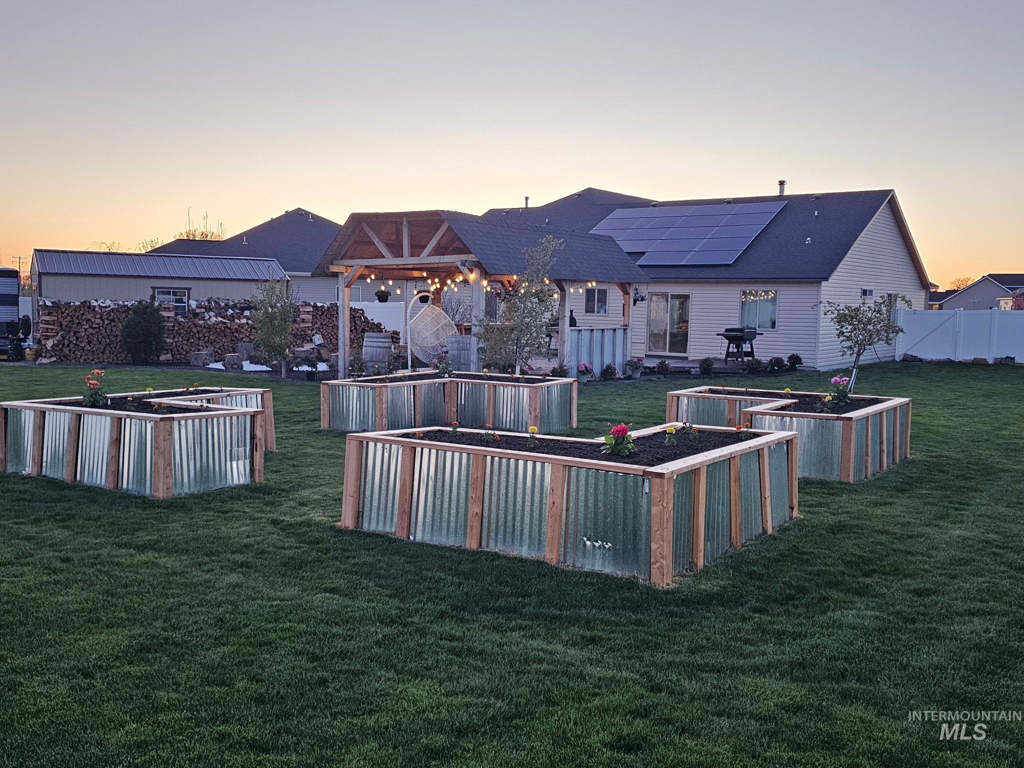 817 Owl Court Property Photo 33