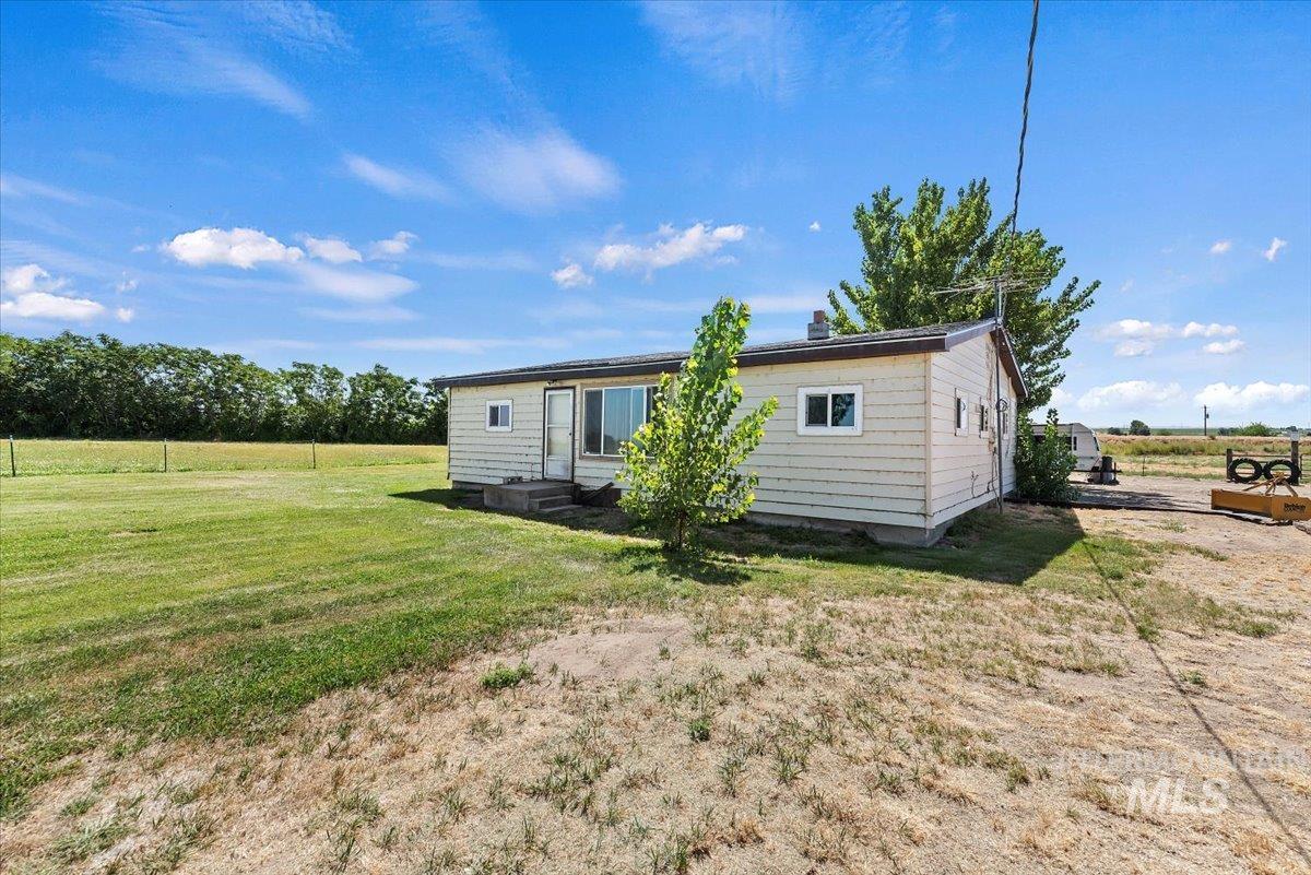 23577 Upper Pleasant Ridge Road Property Photo 2