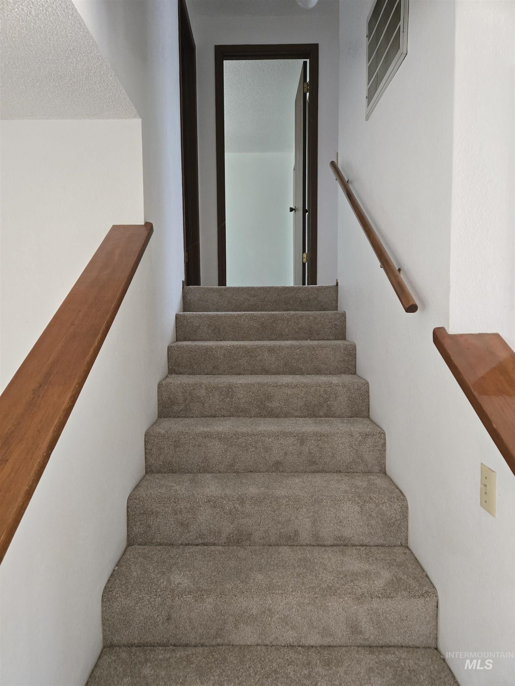 796 Skyhawk Drive Property Photo 7
