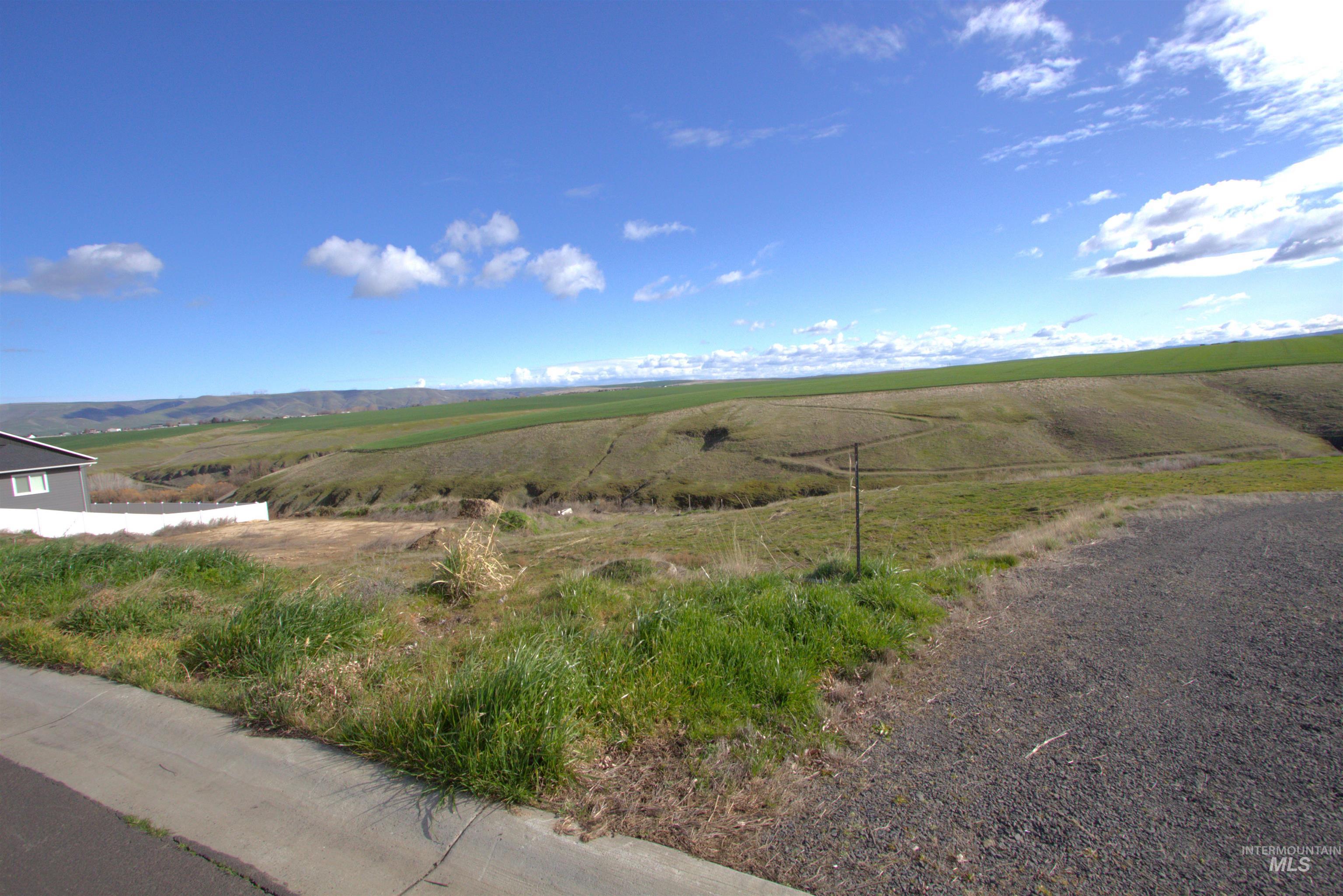 3225 Hidden Valley Loop Property Photo 3