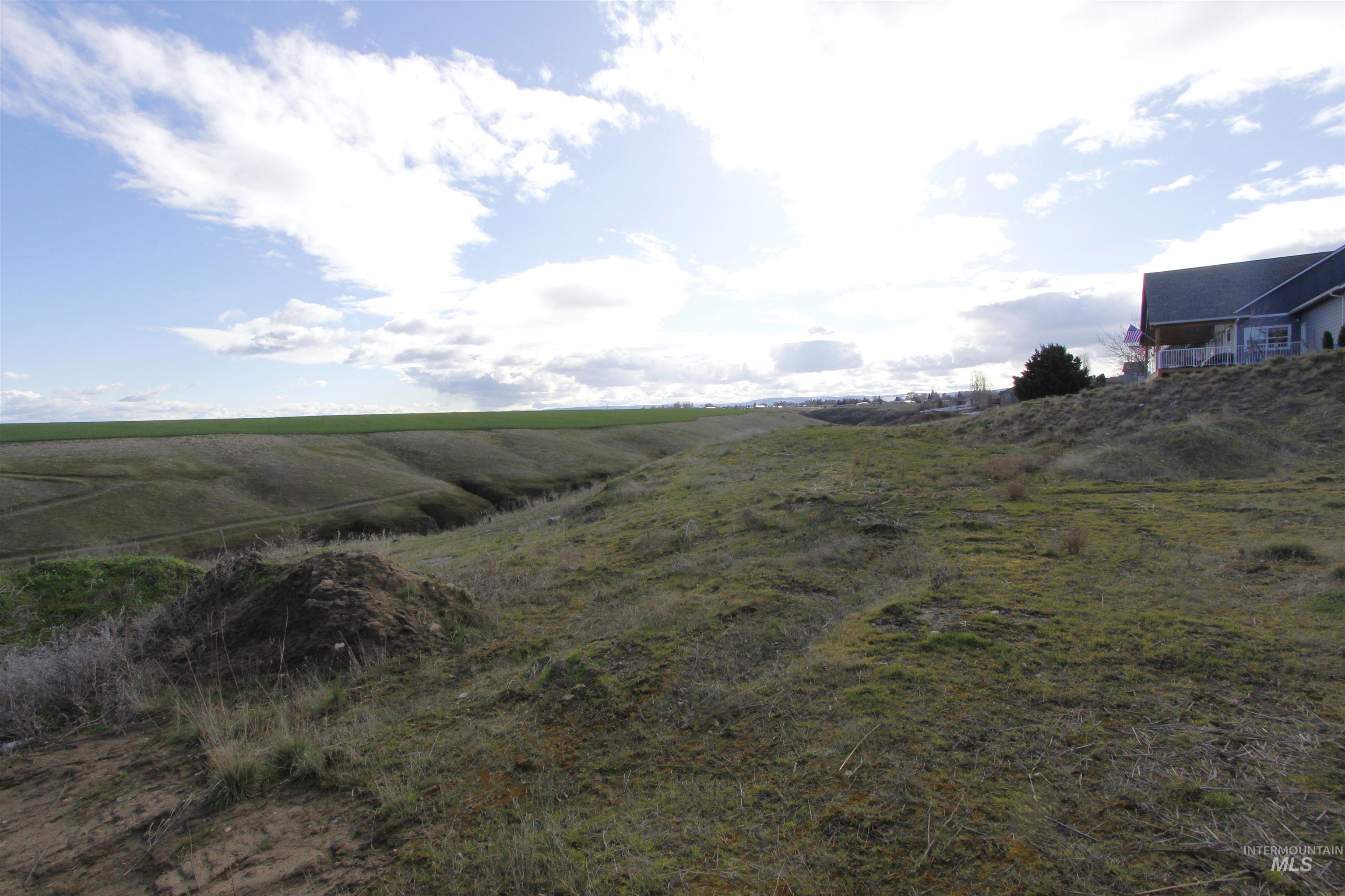 3225 Hidden Valley Loop Property Photo 7