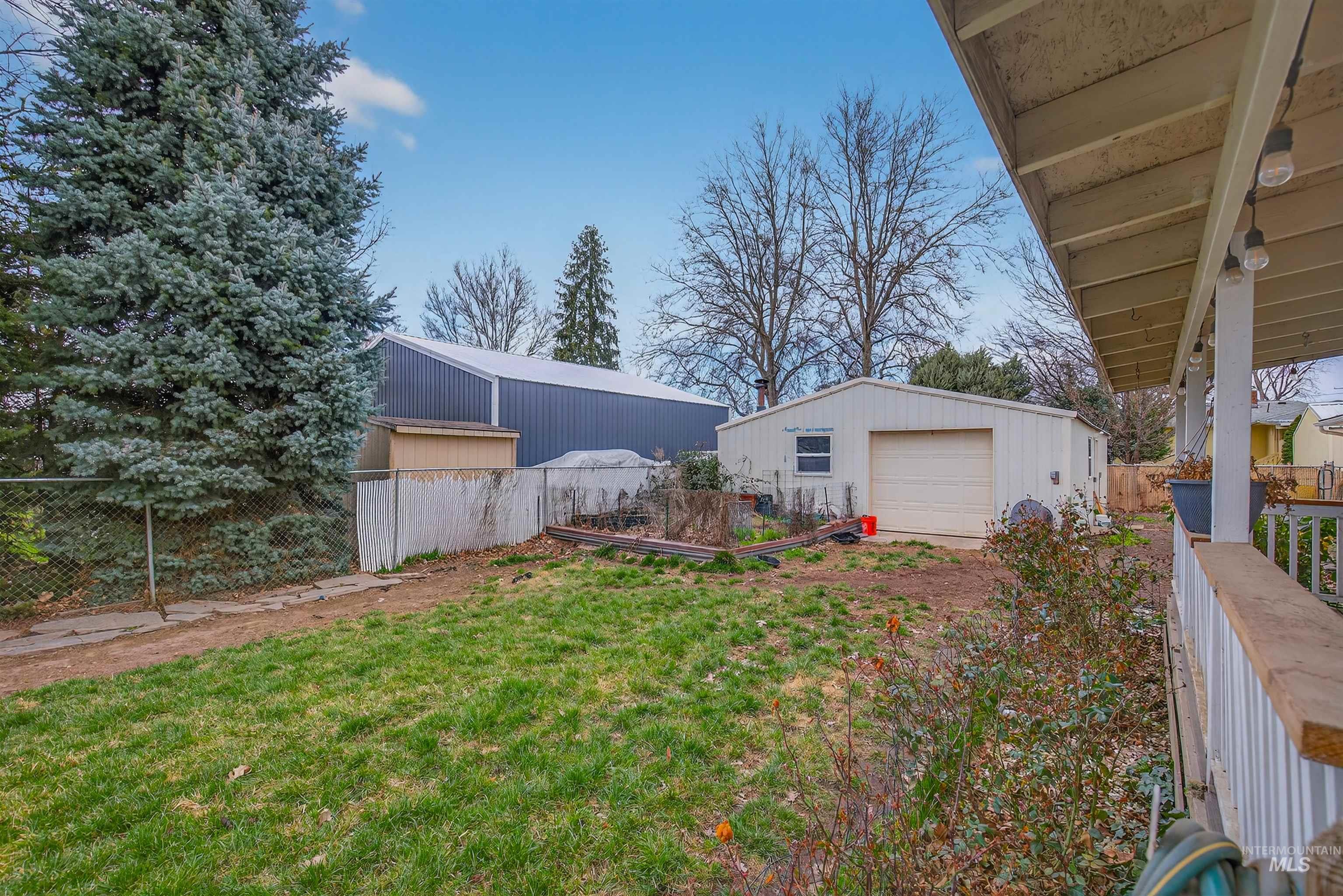 733 Airway Ave. Property Photo 19