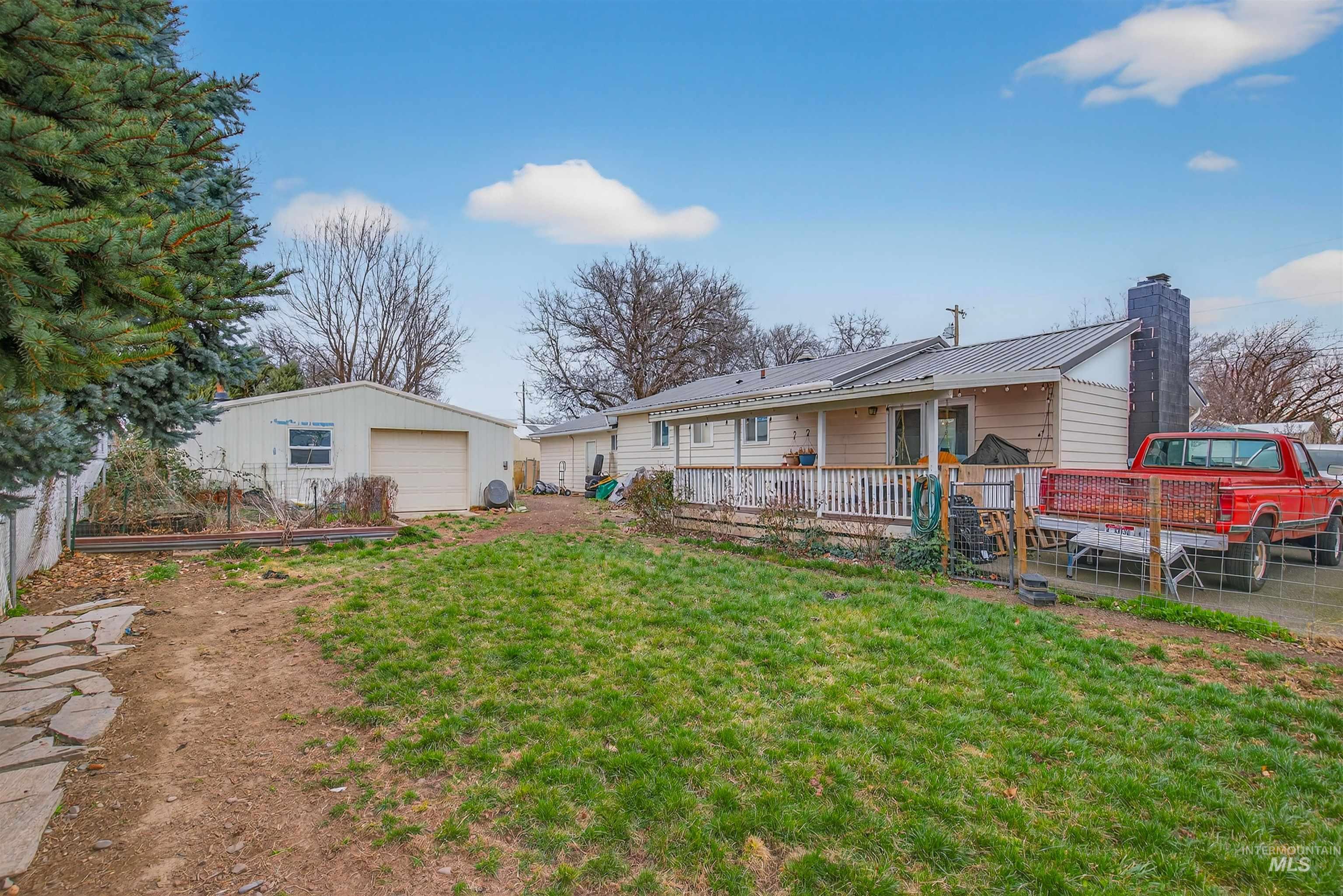 733 Airway Ave. Property Photo 22