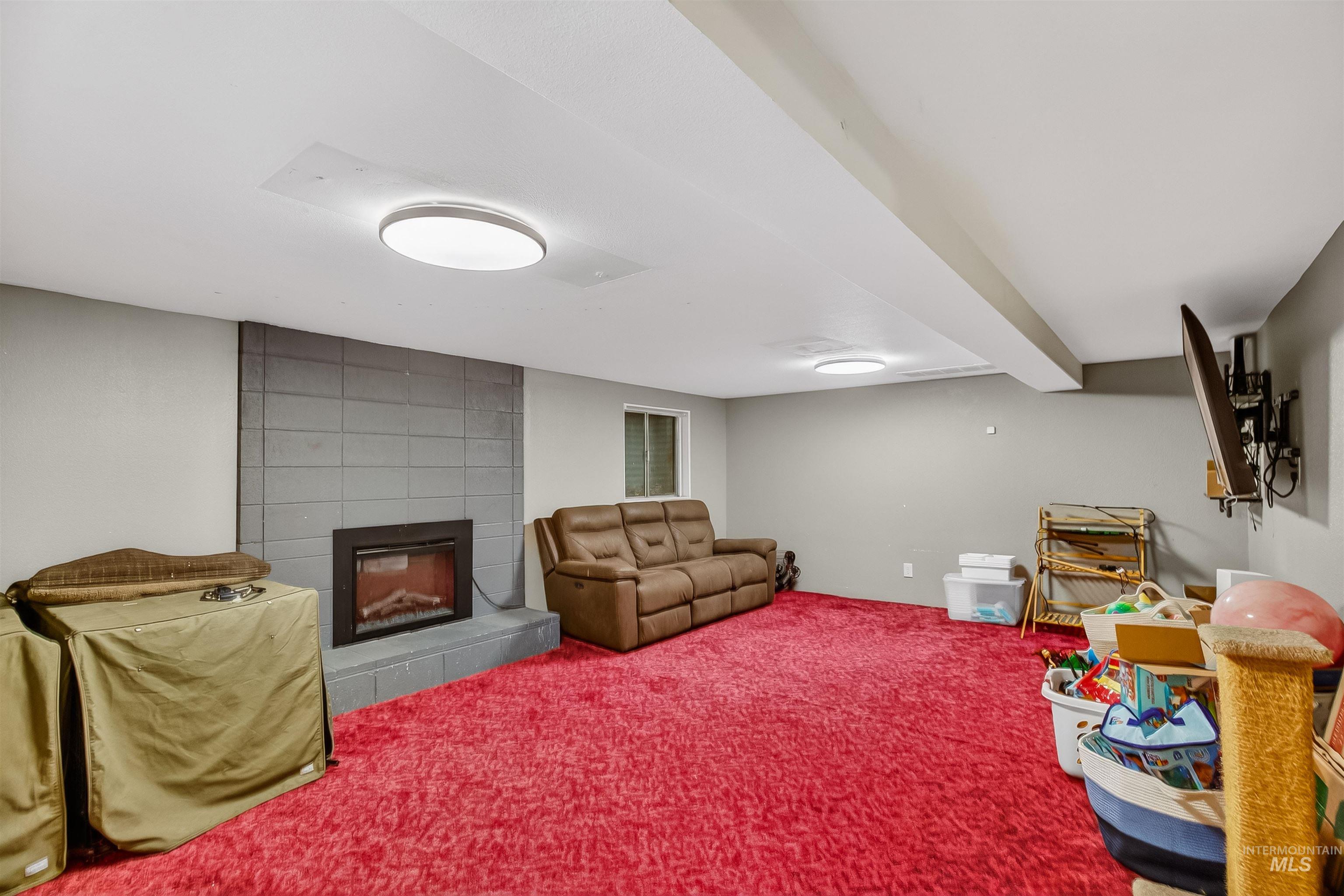 733 Airway Ave. Property Photo 40