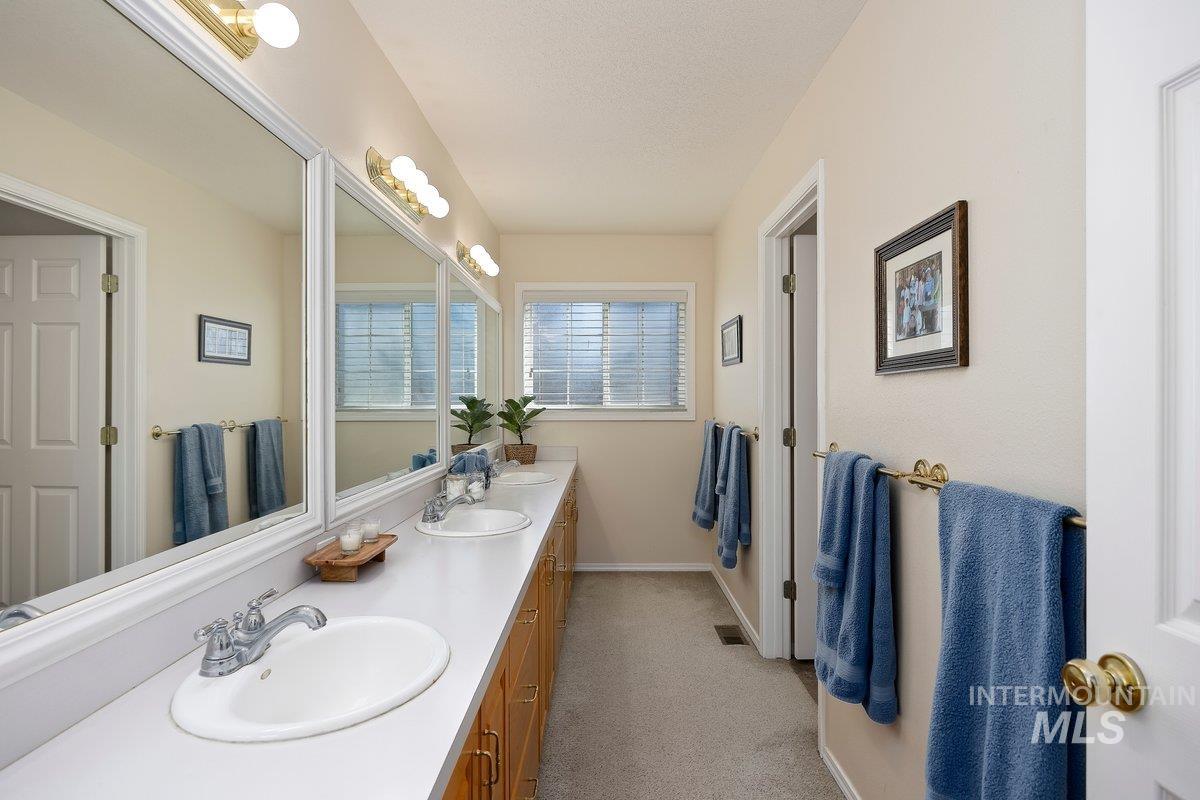 3018 Laurelwood Dr Property Photo 30