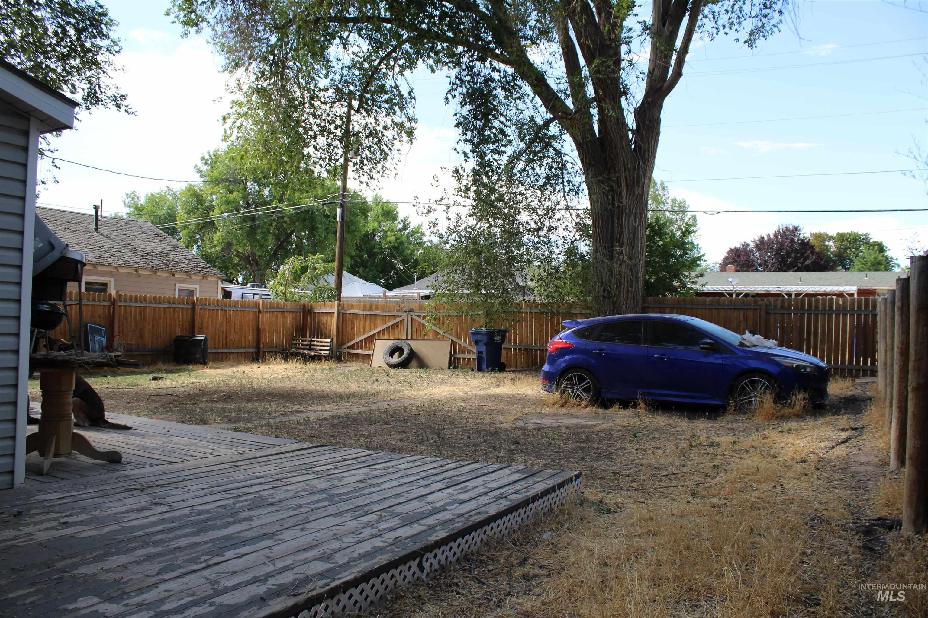 312 E D Property Photo 2