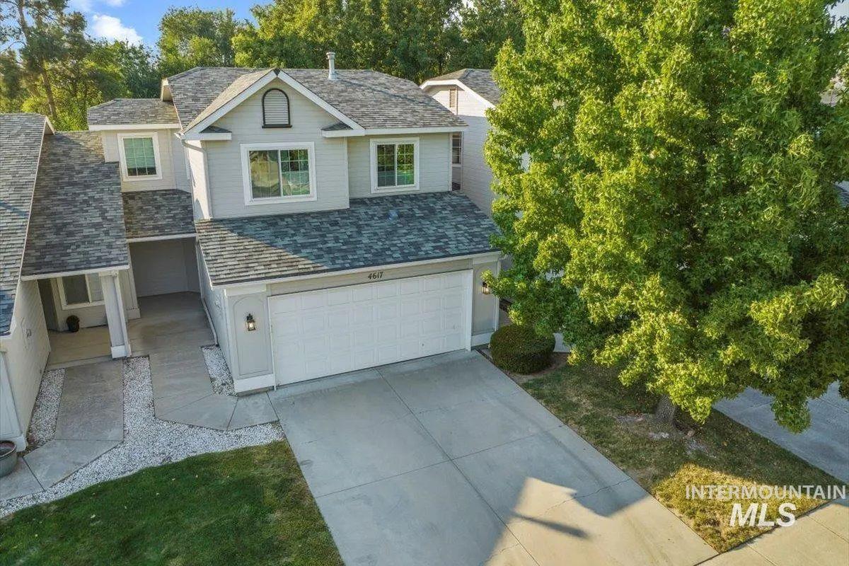4617 N Carlsbad Way Property Photo 2