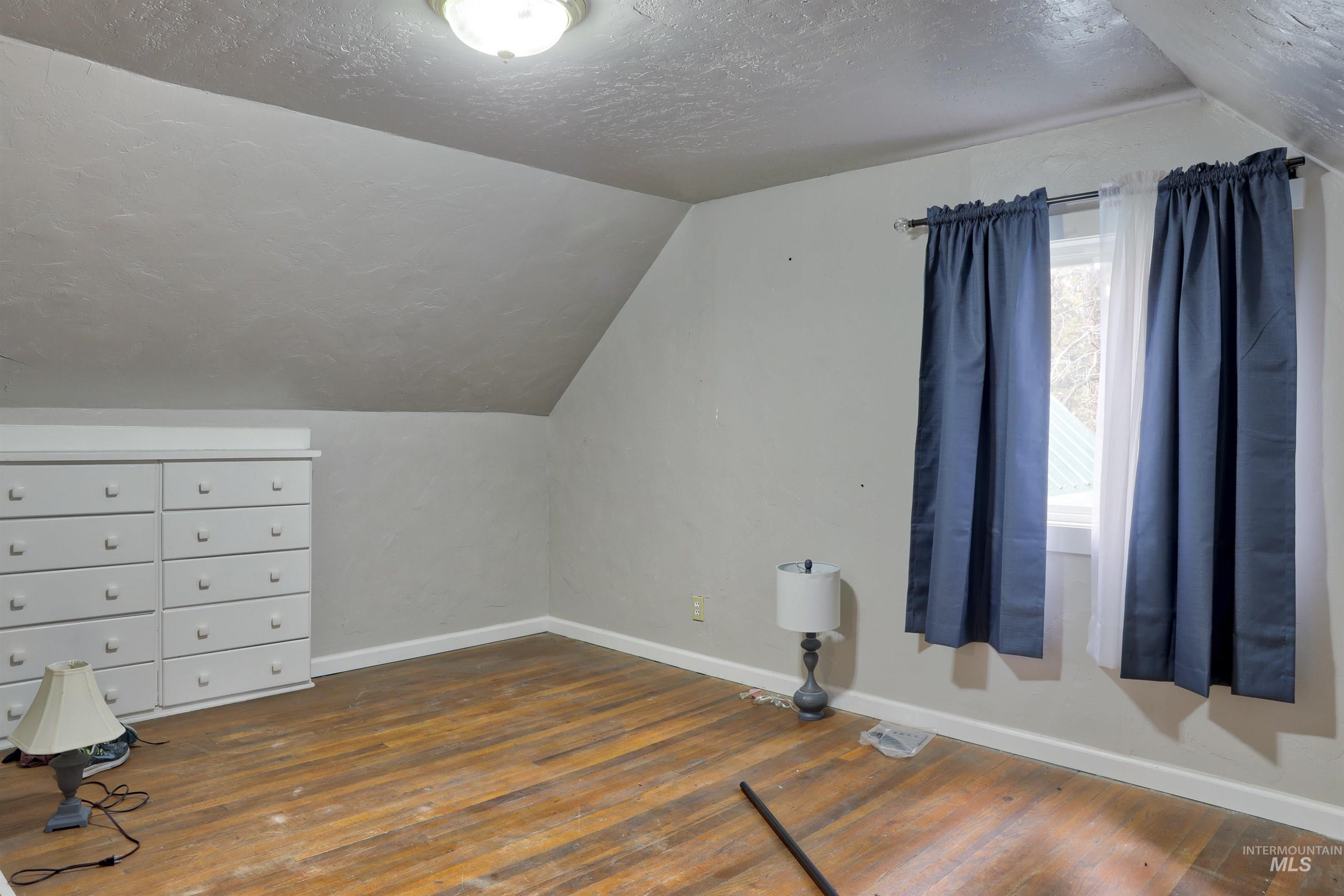 305 N 3rd St. Property Photo 13