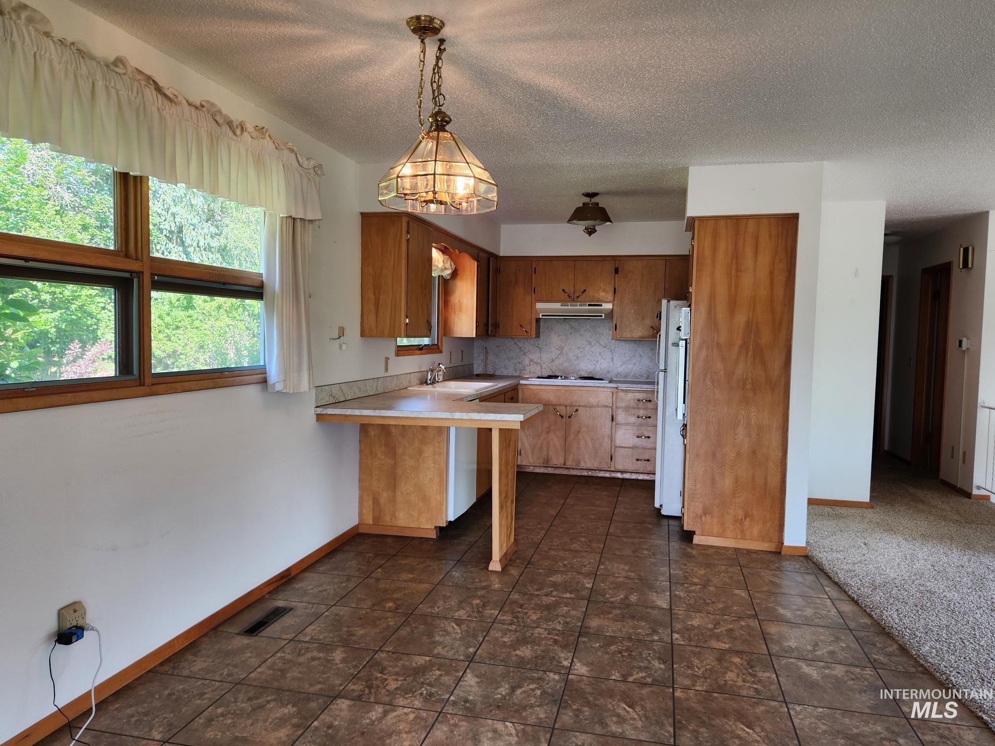 367 Woodland Rd Property Photo 7