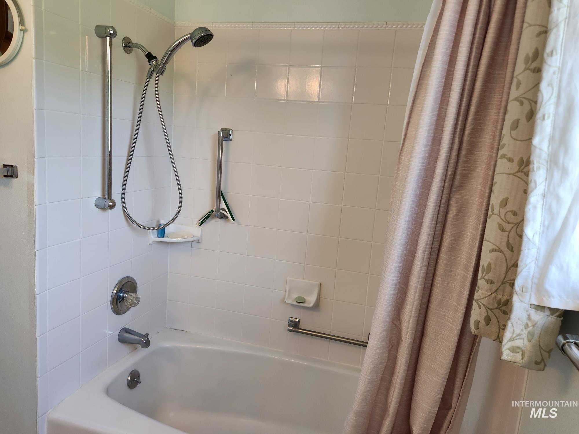 367 Woodland Rd Property Photo 15